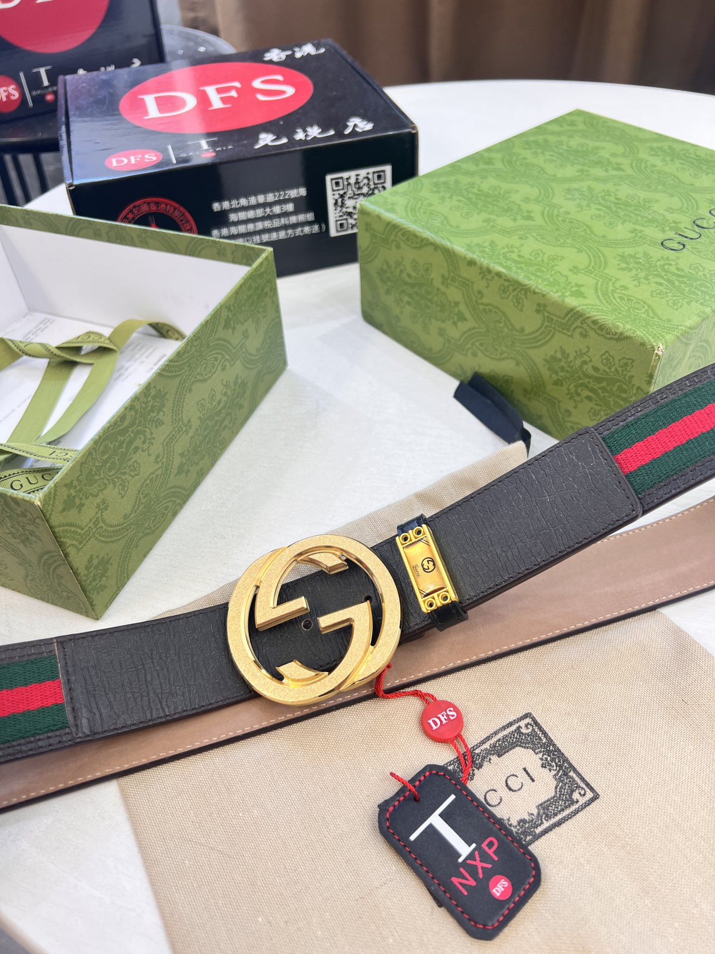 意大利进口正版红绿面料接皮工艺. 磨砂头层树膏低 秋冬正装男士甄选腰带