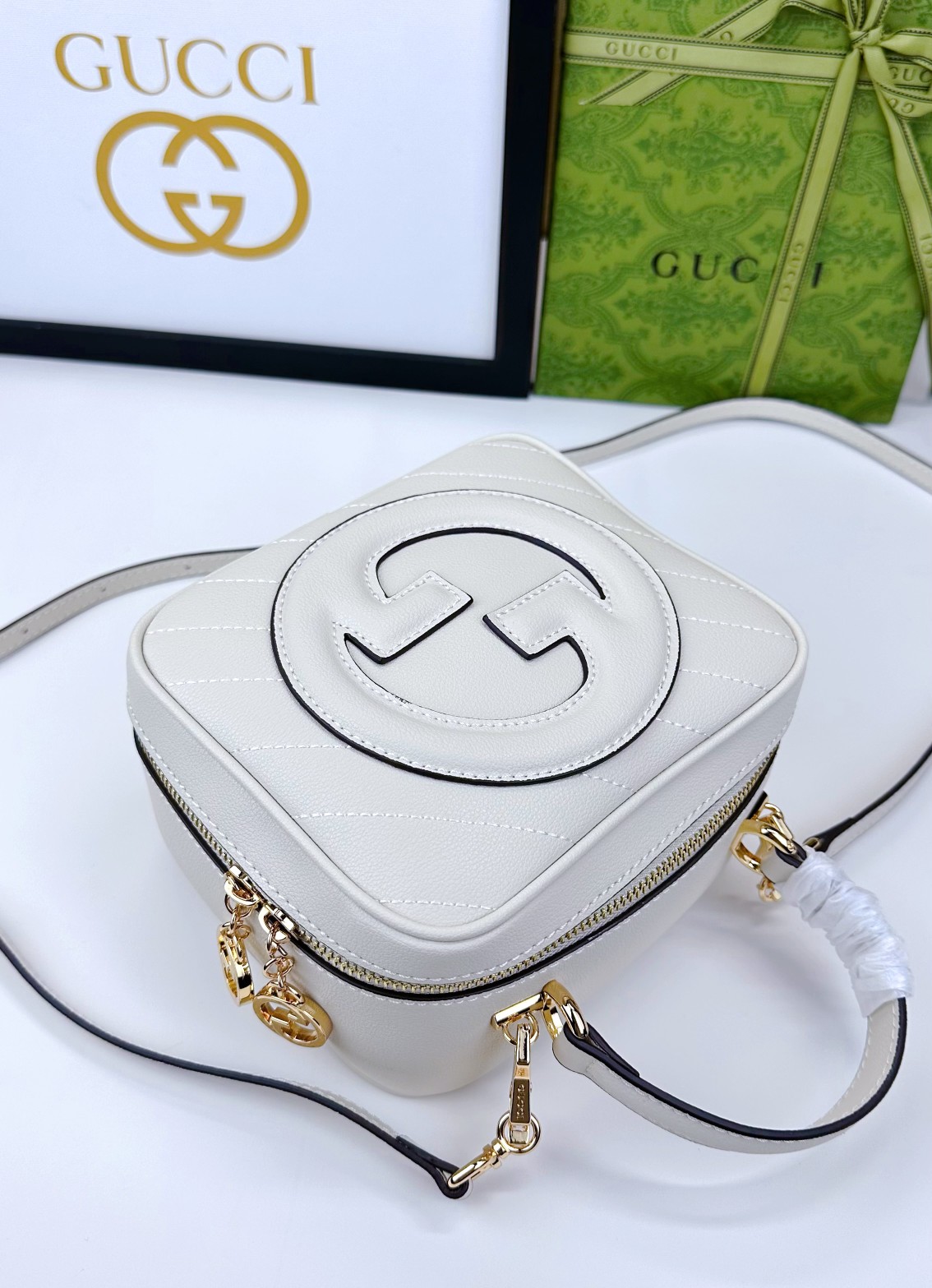 Gucci Blondie手提包 - 浅緑色のエレガントなデザイン