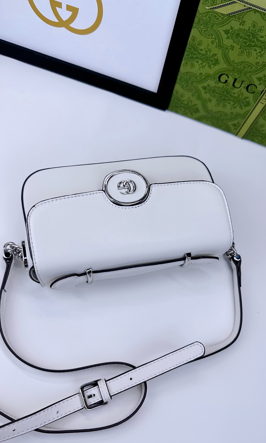 GUCCI Petite GGシリーズ迷你肩背包 - クラシックな白色と調節可能な肩 strap