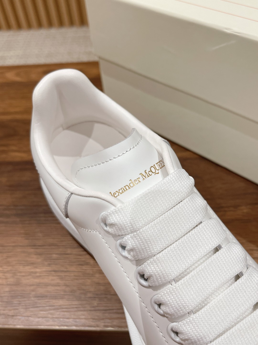 Alexander McQueen Women's Leather Platform Sneakers - Classic White Shoes 6 a1686567134144 3577