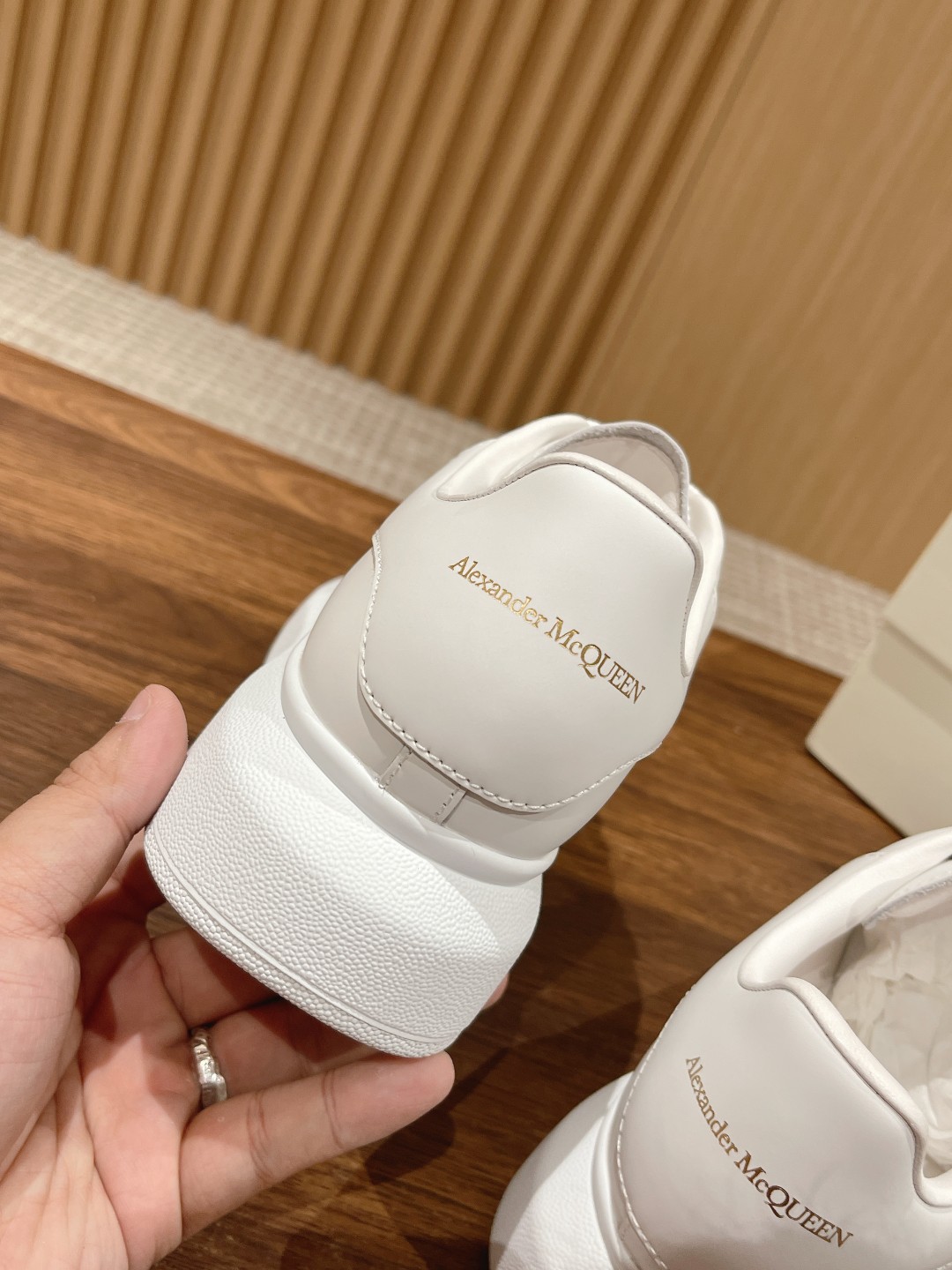 Alexander McQueen Women's Leather Platform Sneakers - Classic White Shoes 9 a1686567134490 3262