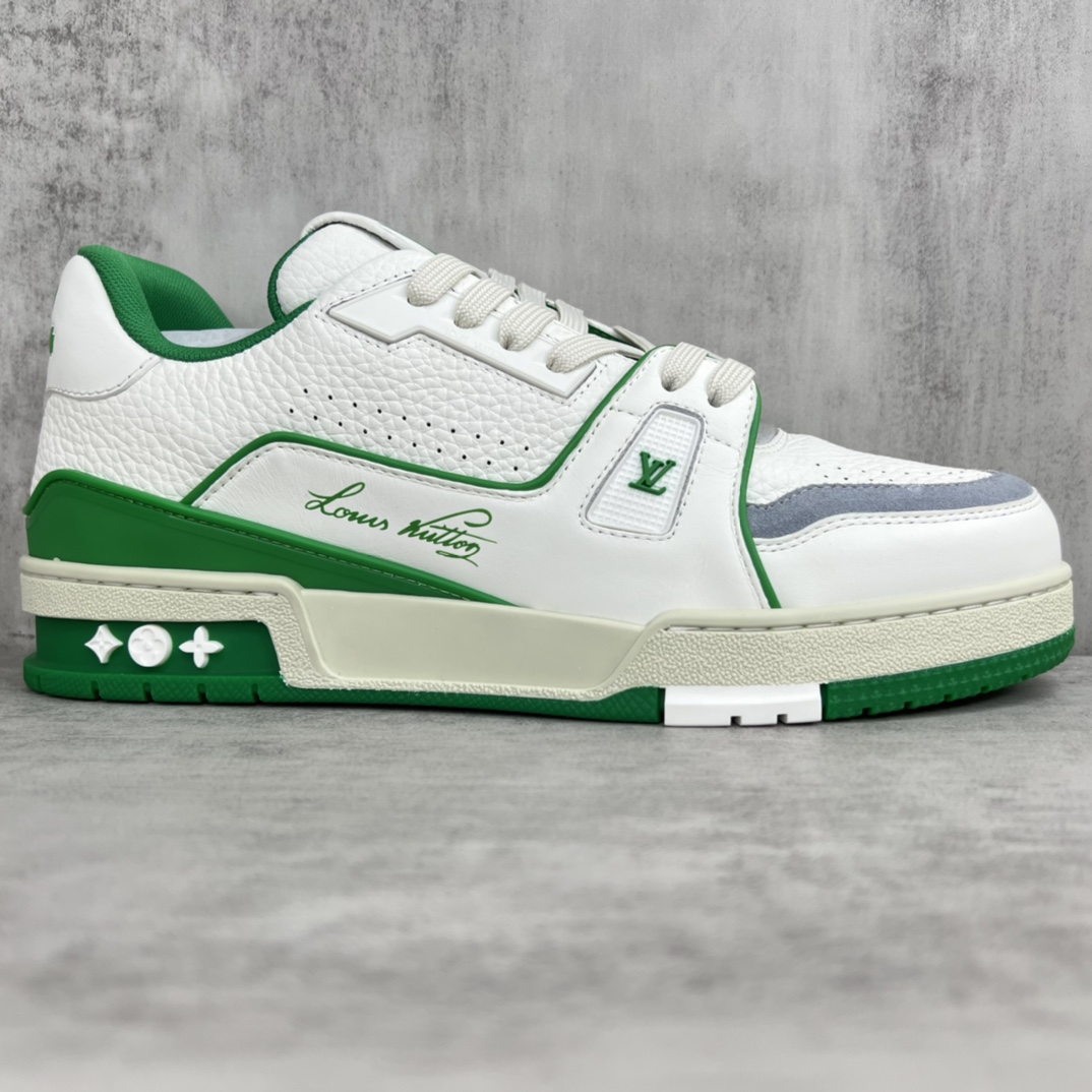 Louis Vuitton 新款上架 2023 Louis*Vuitto* LV Trainer 最新款 大底和面料私模 绝对下血本费心思的一款鞋子 自Vifgil到来之后而设计的这一系列 每一季度都深受众多粉丝的青睐 TPU 大底 包装