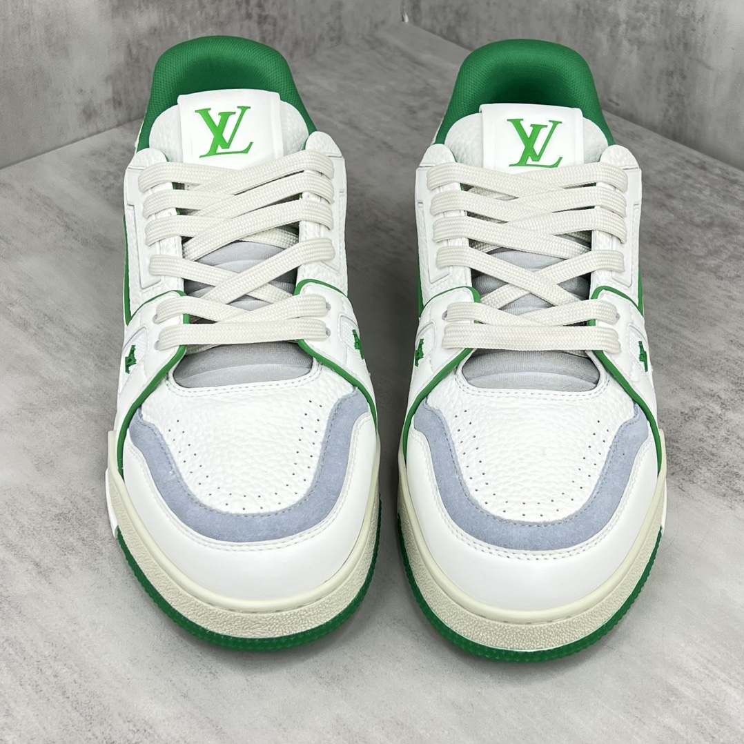 Louis Vuitton 新款上架 2023 Louis*Vuitto* LV Trainer 最新款 大底和面料私模 绝对下血本费心思的一款鞋子 自Vifgil到来之后而设计的这一系列 每一季度都深受众多粉丝的青睐 TPU 大底 包装