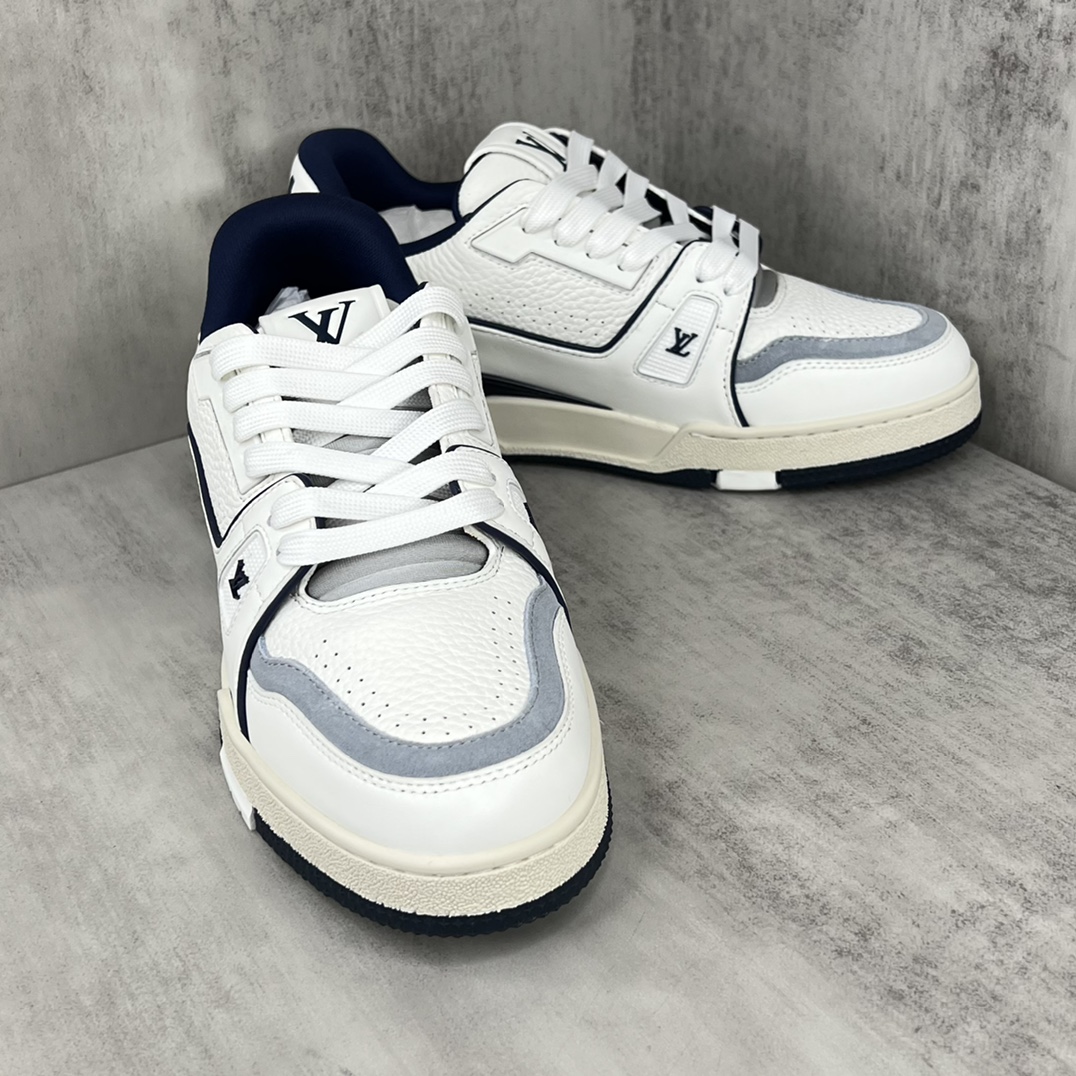 Louis Vuitton 新款上架 2023 Louis*Vuitto* LV Trainer 最新款 大底和面料私模 绝对下血本费心思的一款鞋子 自Vifgil到来之后而设计的这一系列 每一季度都深受众多粉丝的青睐 TPU 大底 包装