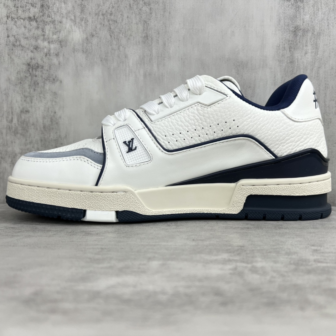 Louis Vuitton 新款上架 2023 Louis*Vuitto* LV Trainer 最新款 大底和面料私模 绝对下血本费心思的一款鞋子 自Vifgil到来之后而设计的这一系列 每一季度都深受众多粉丝的青睐 TPU 大底 包装