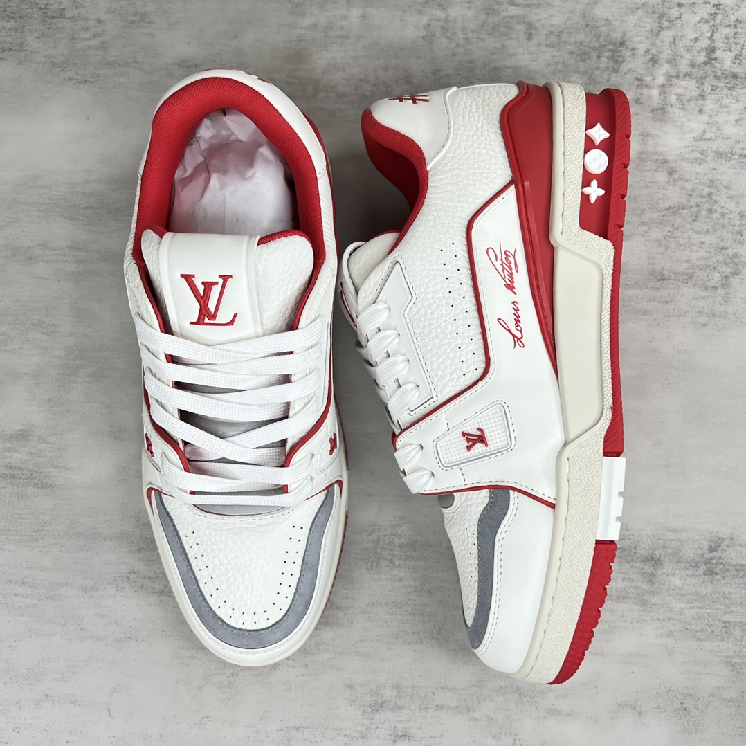 Louis Vuitton 新款上架 2023 Louis*Vuitto* LV Trainer 最新款 大底和面料私模 绝对下血本费心思的一款鞋子 自Vifgil到来之后而设计的这一系列 每一季度都深受众多粉丝的青睐 TPU 大底 包装