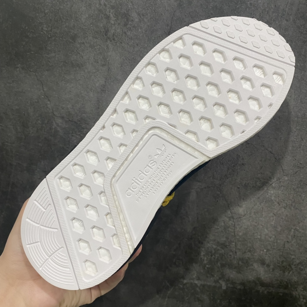 [Foreign trade pure original] Pharrell Williams x Adidas Hu Race Fei Dong joint black and yellow BB3068