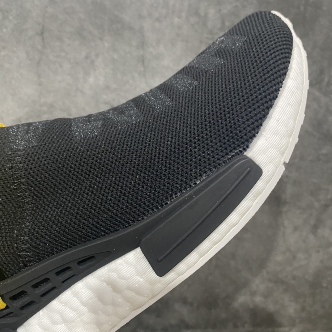 [Foreign trade pure original] Pharrell Williams x Adidas Hu Race Fei Dong joint black and yellow BB3068