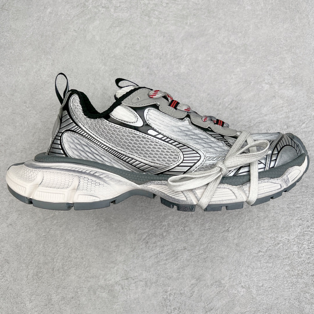 图片[7]-＃TG福利特价 BALENCIAGA 3XL Sneakers 巴黎世家十代网布系带低帮走秀复古老爹鞋 配套套现全码福利开炸 长期补货价格一步到位 市场中端王者 欢迎对比 实力大厂成熟流水线出品 品控完美 免检产品 新配色陆续开发 全套原纸板楦头开发 完美版型 鞋头边缘和后帮徽标 鞋面和后跟凸印尺码 鞋舌 3XL 橡胶品牌标识和反光细节 鞋帮拉袢和鞋舌拉祥 配反光细节 备用鞋带在鞋履前侧 可在穿着前取下 便于不同造型搭配 注意运费超重 偏大一码 尺码：35 36 37 38 39 40 41 42 43 44 45 46-选品中心