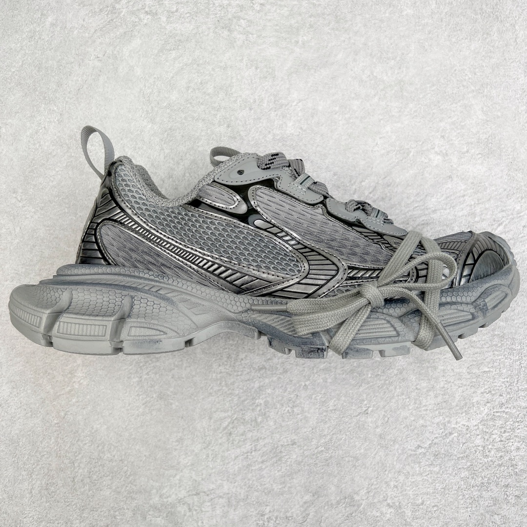 图片[8]-＃TG福利特价 BALENCIAGA 3XL Sneakers 巴黎世家十代网布系带低帮走秀复古老爹鞋 配套套现全码福利开炸 长期补货价格一步到位 市场中端王者 欢迎对比 实力大厂成熟流水线出品 品控完美 免检产品 新配色陆续开发 全套原纸板楦头开发 完美版型 鞋头边缘和后帮徽标 鞋面和后跟凸印尺码 鞋舌 3XL 橡胶品牌标识和反光细节 鞋帮拉袢和鞋舌拉祥 配反光细节 备用鞋带在鞋履前侧 可在穿着前取下 便于不同造型搭配 注意运费超重 偏大一码 尺码：35 36 37 38 39 40 41 42 43 44 45 46-选品中心
