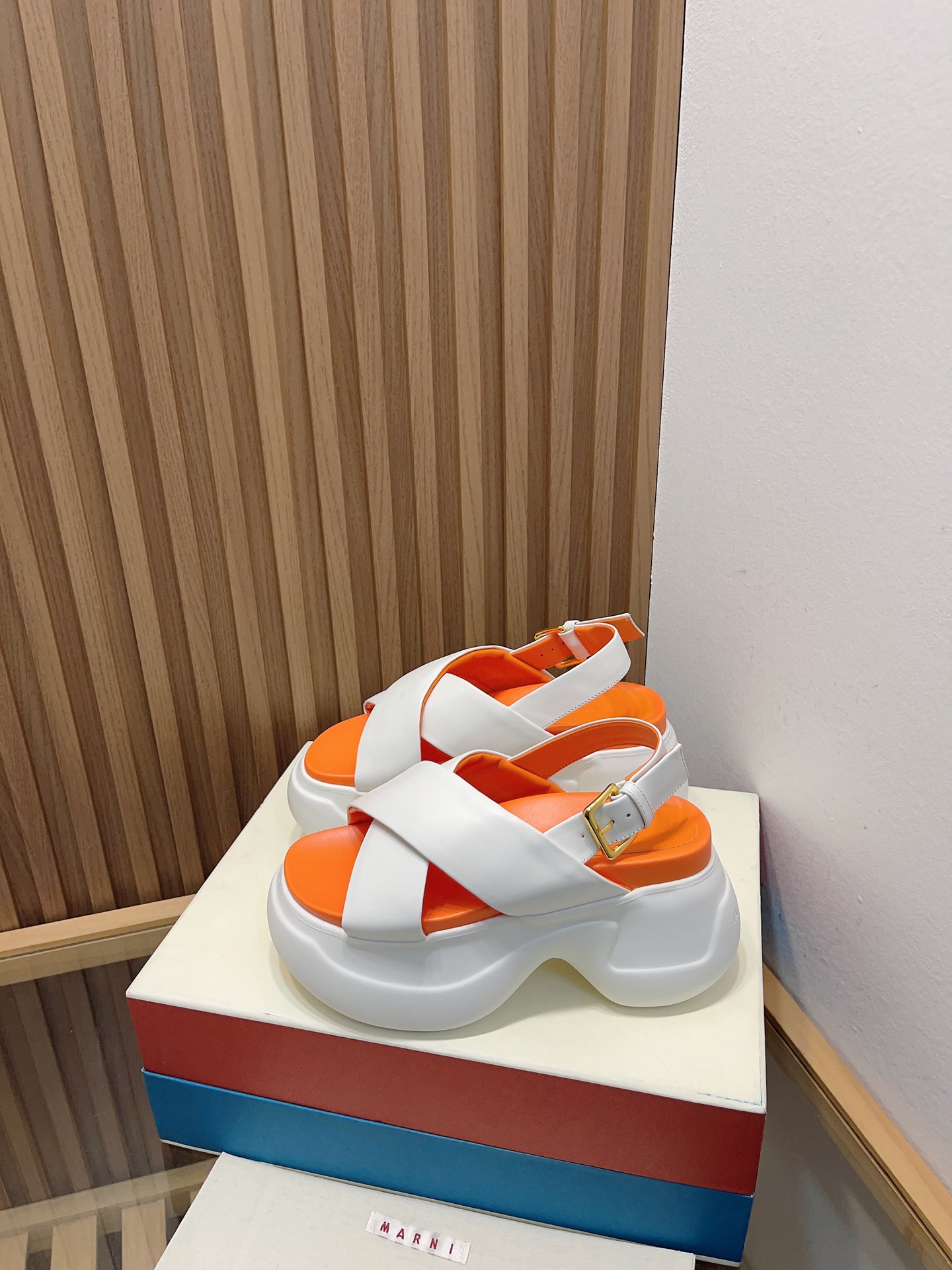 Manrimani 2023 Coleslawed Sandals: Classic Style with Comfort and Durability - 图片 1
