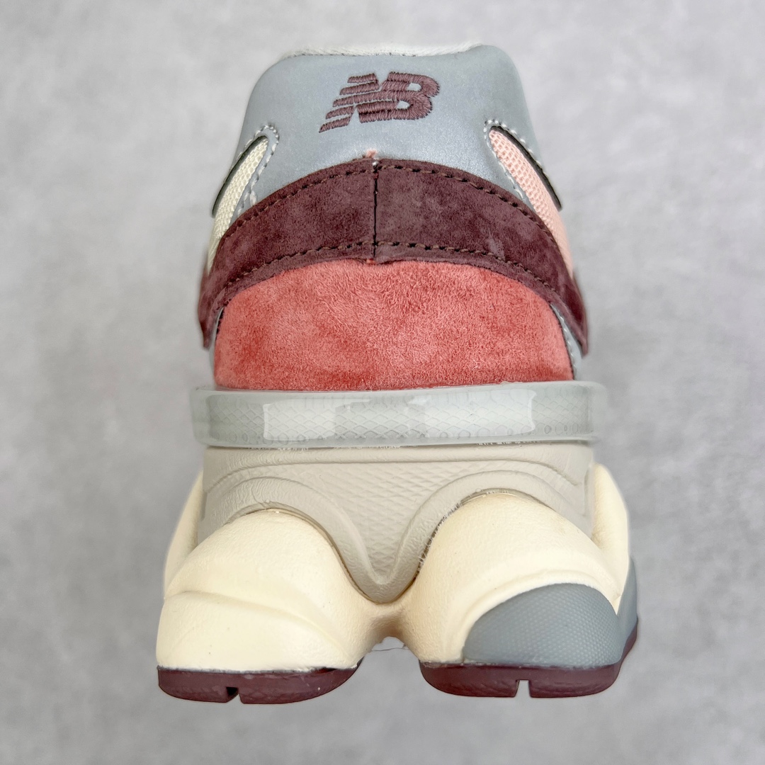 图片[8]-＃纯原特价福利 New Balance NB9060系列 新百伦绒面革网布经典百搭防滑耐磨透气低帮生活休闲鞋 全套原楦原纸板原厂数据开发 进口三明治网面 原装进口翻毛皮料正确绒感卡色 正确中底拉帮中底网布细节 原厂标裁 带紫光防伪 定制后跟透明水晶模块 冲裁组合 大底贴合程度胶水上色把控完美 整洁度挑战全网艺术家 多道序QC把关品质完善 匠心打造 耗时两个月开发完成 工艺极其复杂难度可想而知 新开独立私模大底 全网唯一正确六层组合大底 高端零售专供产物 尺码：36 37 37.5 38 38.5 39 40 40.5 41 42 42.5 43 44 45 46.5-选品中心