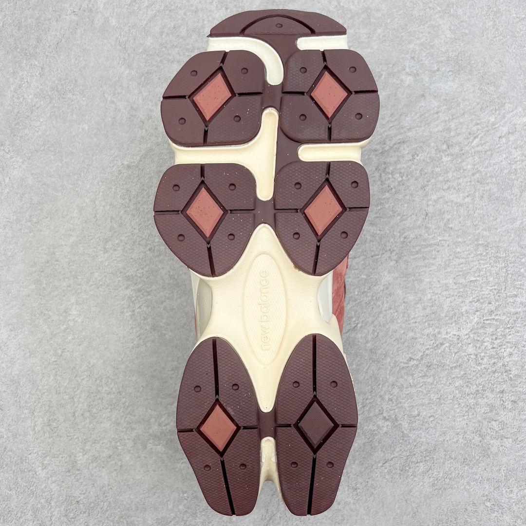 图片[9]-＃纯原特价福利 New Balance NB9060系列 新百伦绒面革网布经典百搭防滑耐磨透气低帮生活休闲鞋 全套原楦原纸板原厂数据开发 进口三明治网面 原装进口翻毛皮料正确绒感卡色 正确中底拉帮中底网布细节 原厂标裁 带紫光防伪 定制后跟透明水晶模块 冲裁组合 大底贴合程度胶水上色把控完美 整洁度挑战全网艺术家 多道序QC把关品质完善 匠心打造 耗时两个月开发完成 工艺极其复杂难度可想而知 新开独立私模大底 全网唯一正确六层组合大底 高端零售专供产物 尺码：36 37 37.5 38 38.5 39 40 40.5 41 42 42.5 43 44 45 46.5-选品中心