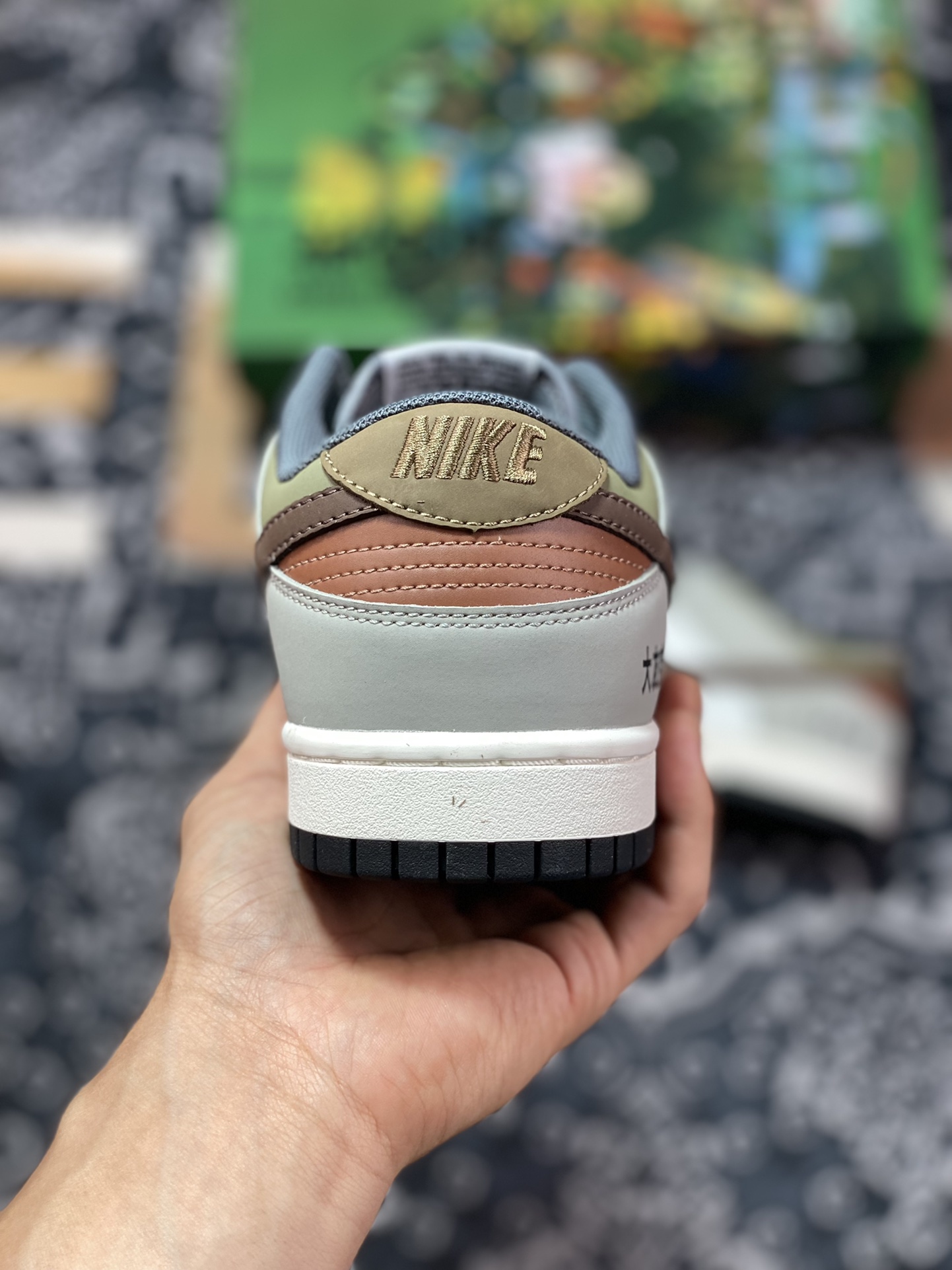 280 Otomo Katsuhiro x Nike SB Dunk Low”Steamboy OST”扣篮系列板鞋“磨砂灰白深棕大友克洋”DD0302-657