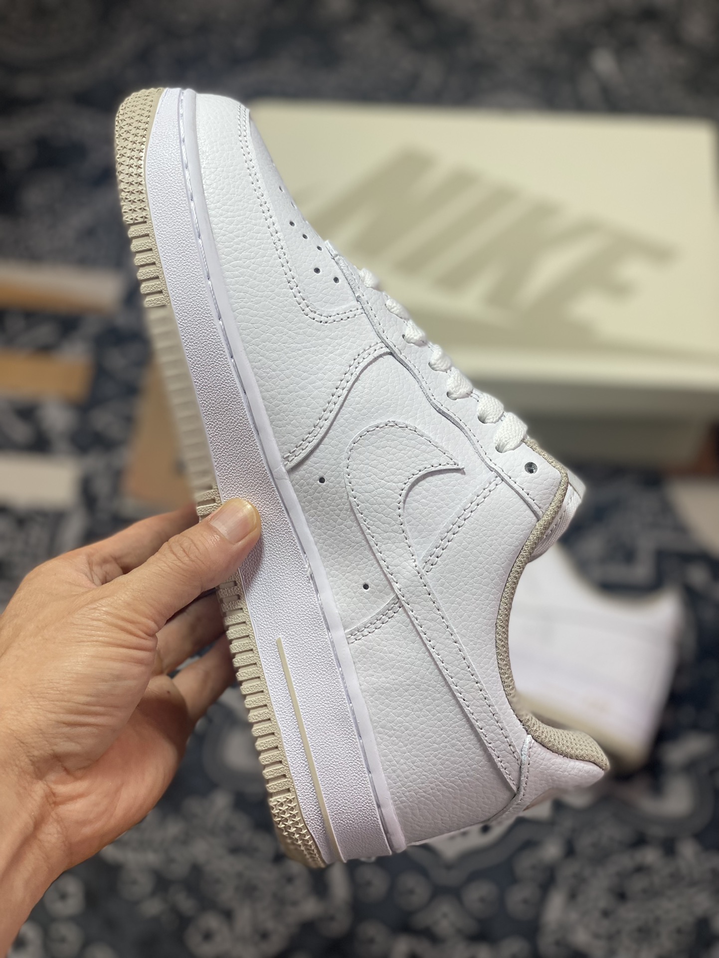 220 Nike Air Force 1'07”40th Anniversary/White/Khaki”空军一号板鞋DD1225-007