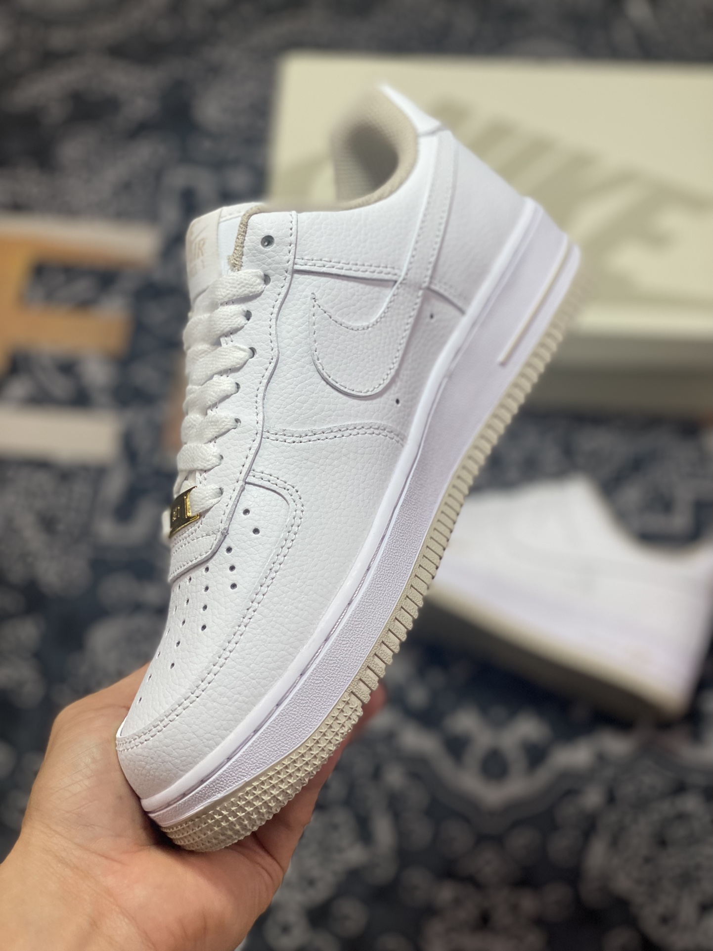 220 Nike Air Force 1'07”40th Anniversary/White/Khaki”空军一号板鞋DD1225-007