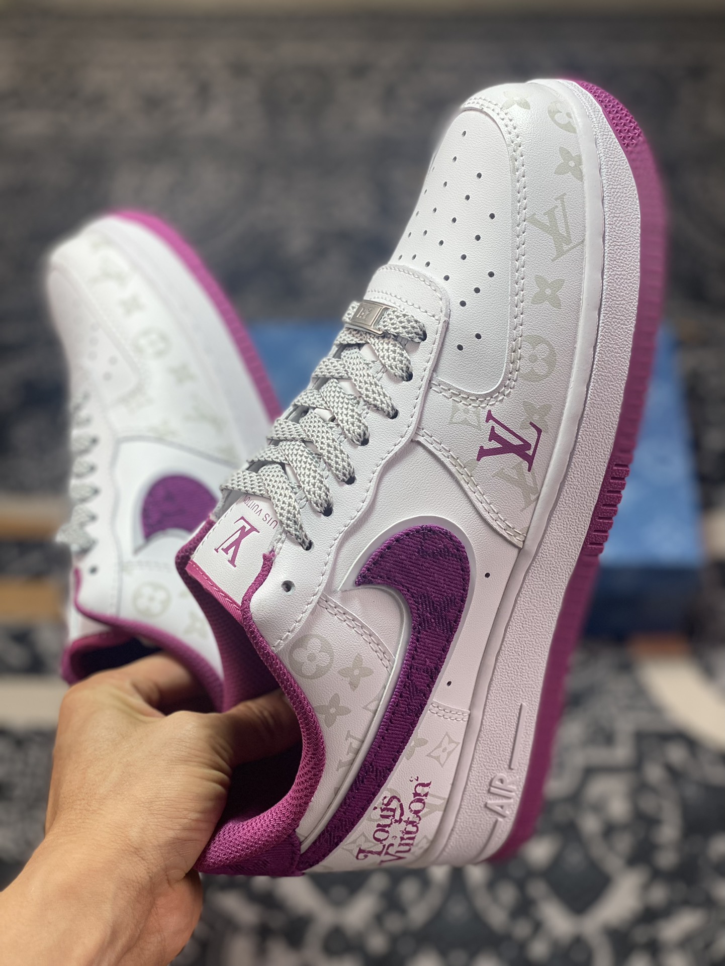 260 Louis Vuitton x Nike Air Force 1 07 LV8”White/Purple Denim/LV Monogram”空军一号板鞋“皮革白紫牛仔LV老花”CV0670-500