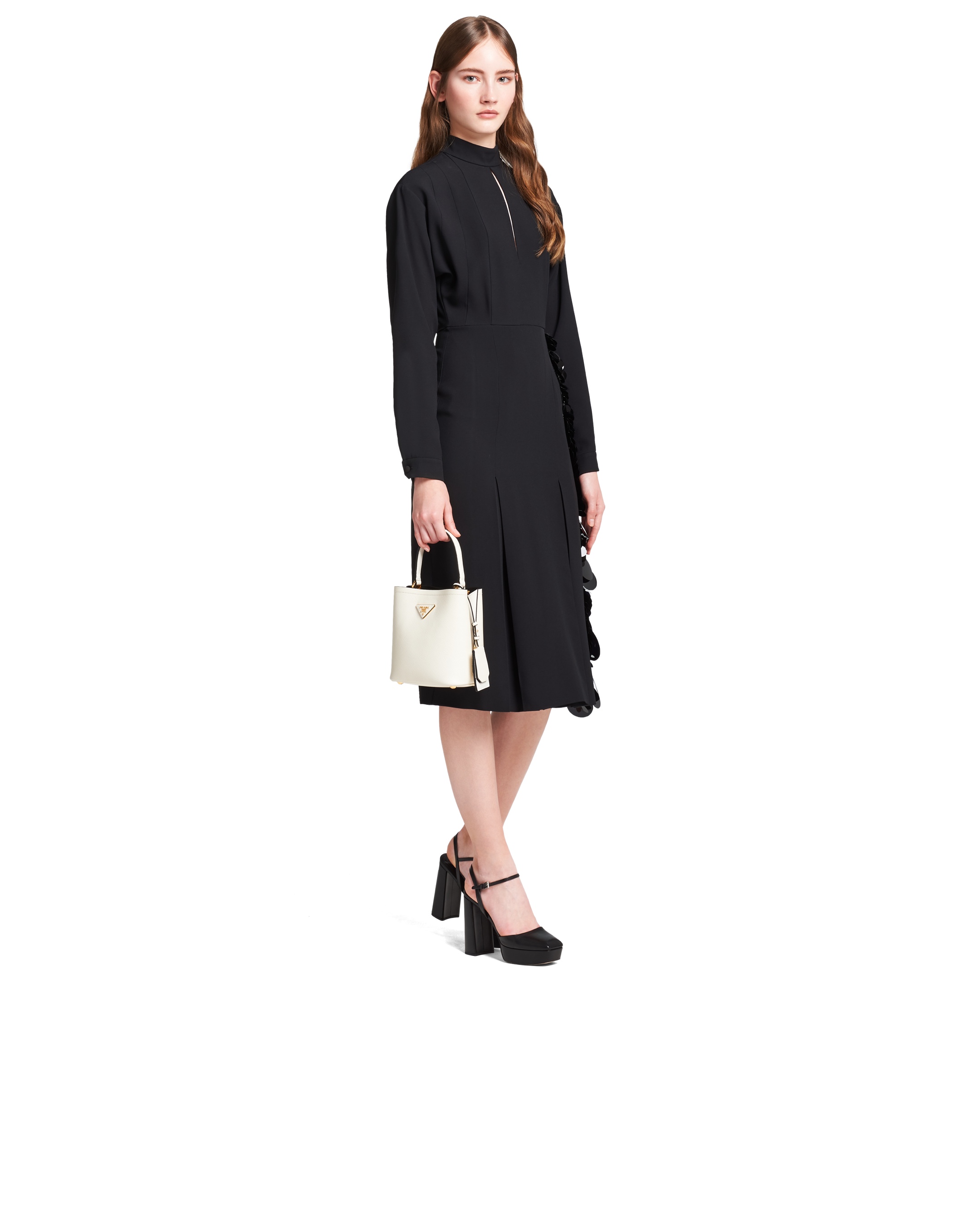 Prada More than 26,000 authentic pictures