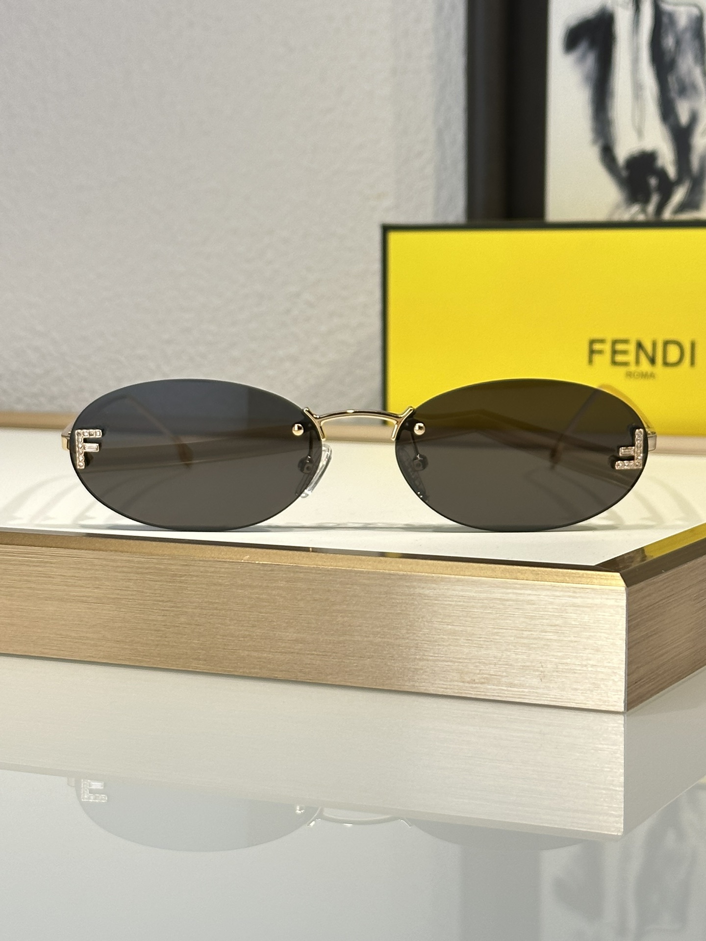 Fendi Sunglasses FE4075US