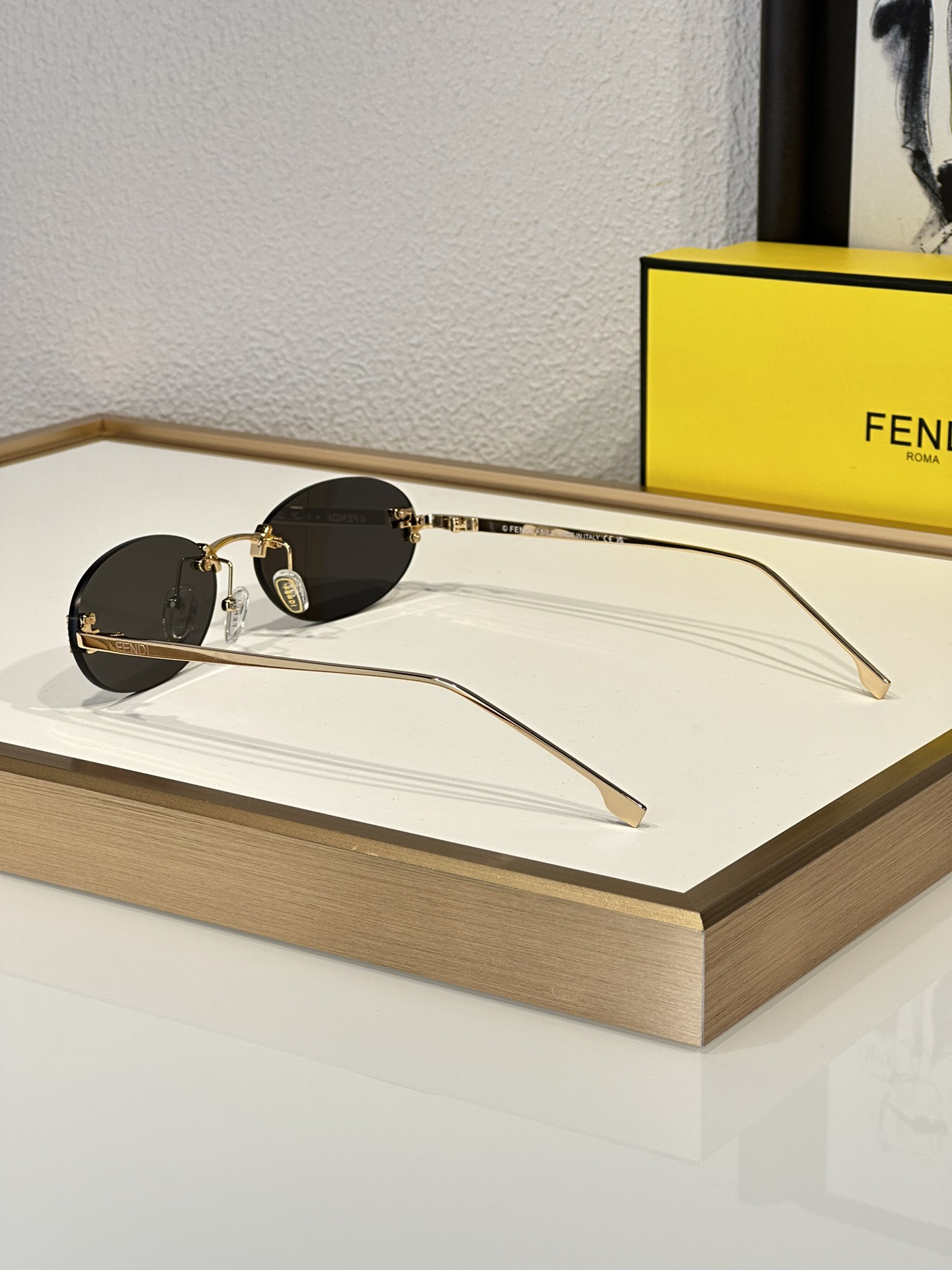 Fendi Sunglasses FE4075US