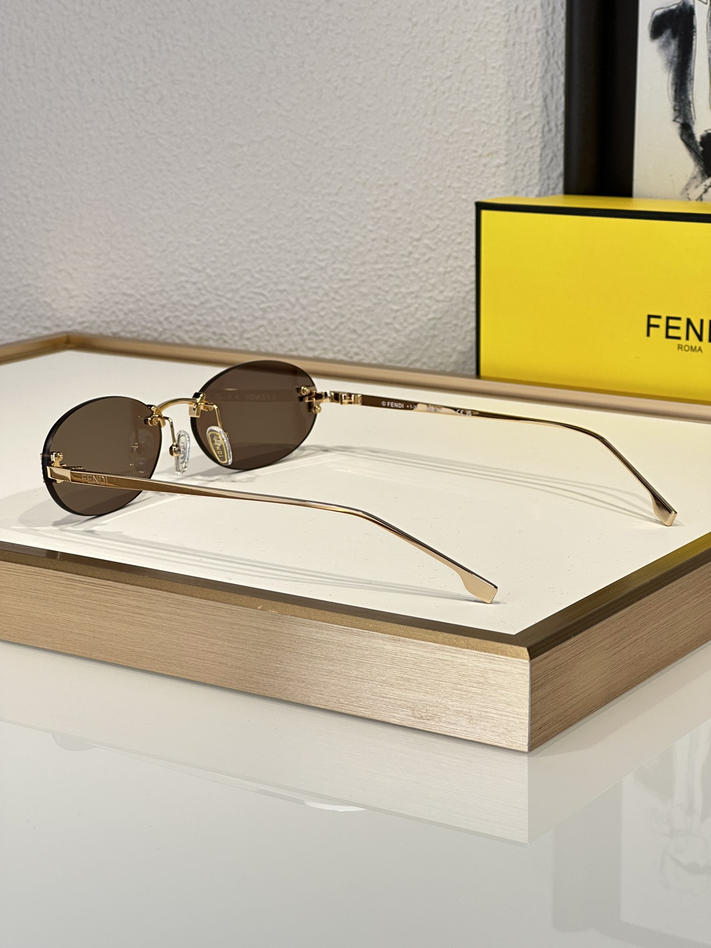 Fendi Sunglasses FE4075US