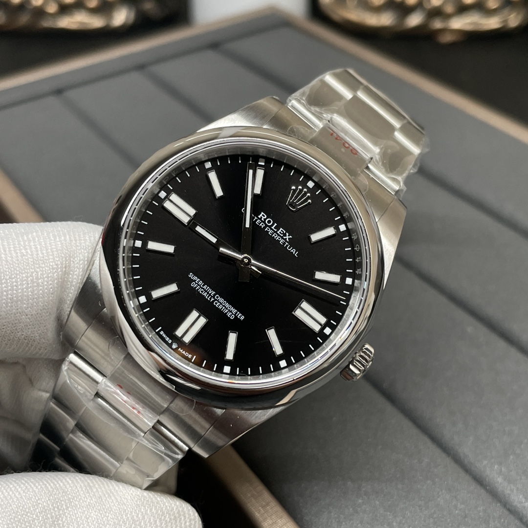 Rolex 黑恒动 蚝式恒动型41系列