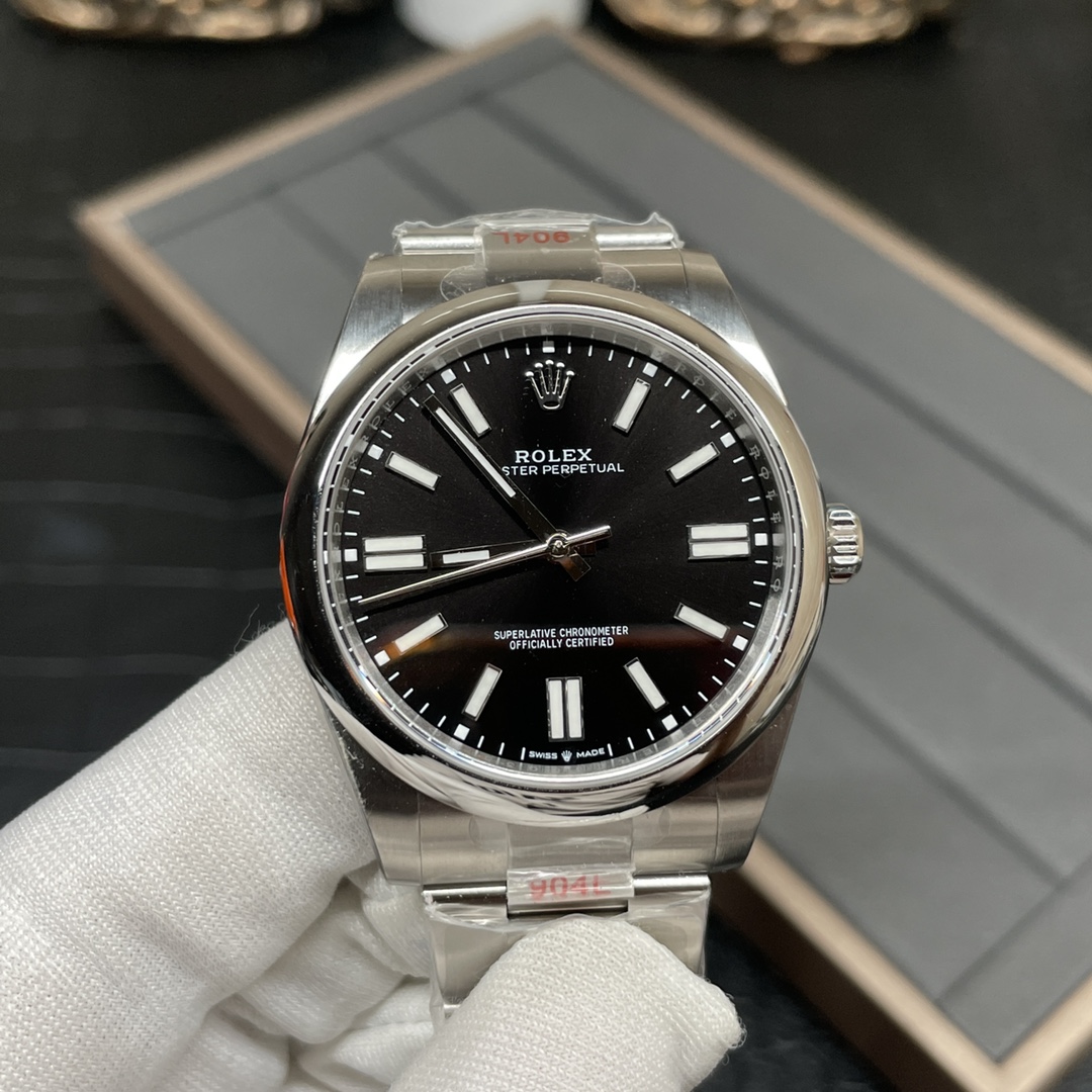 Rolex 黑恒动 蚝式恒动型41系列