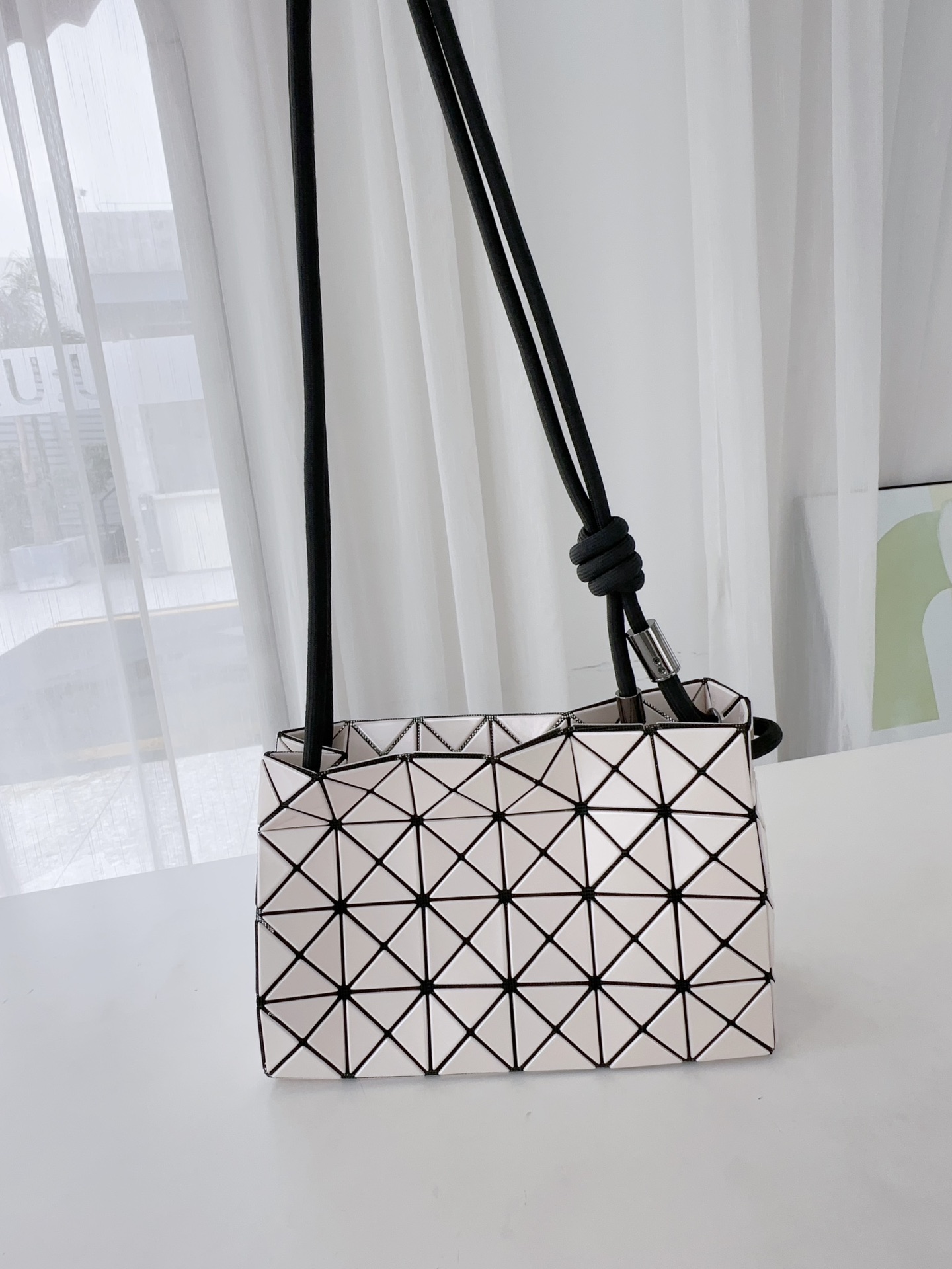 Issey Miyake Loop Series Tofu Bag - Adjustable Crossbody and Shoulder Bag 4 i1686557188 2803 2