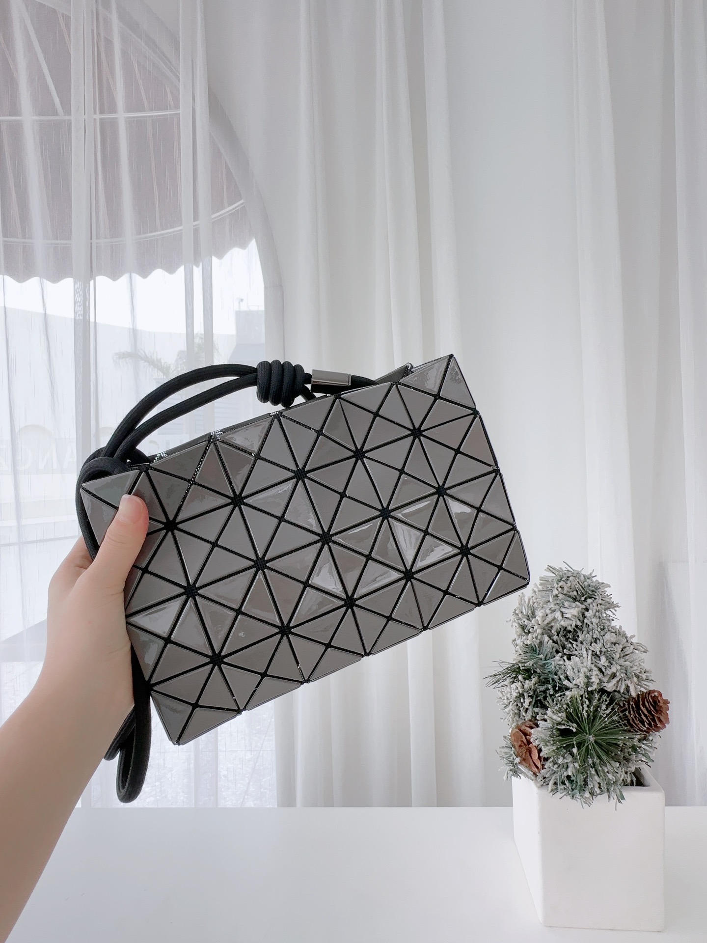 Issey Miyake Loop Bao Bao Bag - Adjustable Crossbody or Shoulder Bag, Carbon Gray 6 i1686557318 679 4