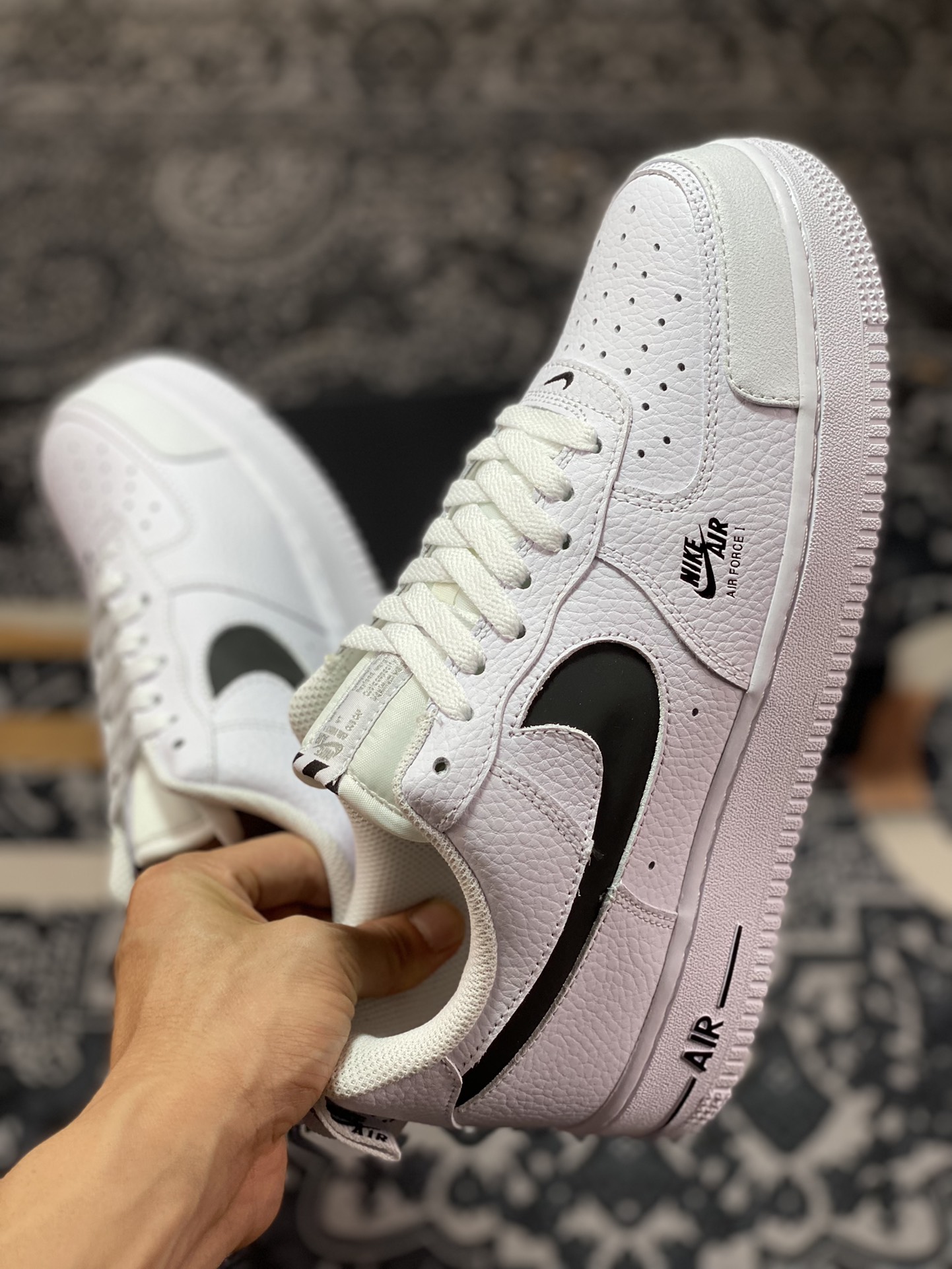 220 Nike Air Force 1 ′07 Low Premium”Cut Out/White/black”空军一号板鞋“皮革皮革白3M黑镂空钩子”CV3039-105