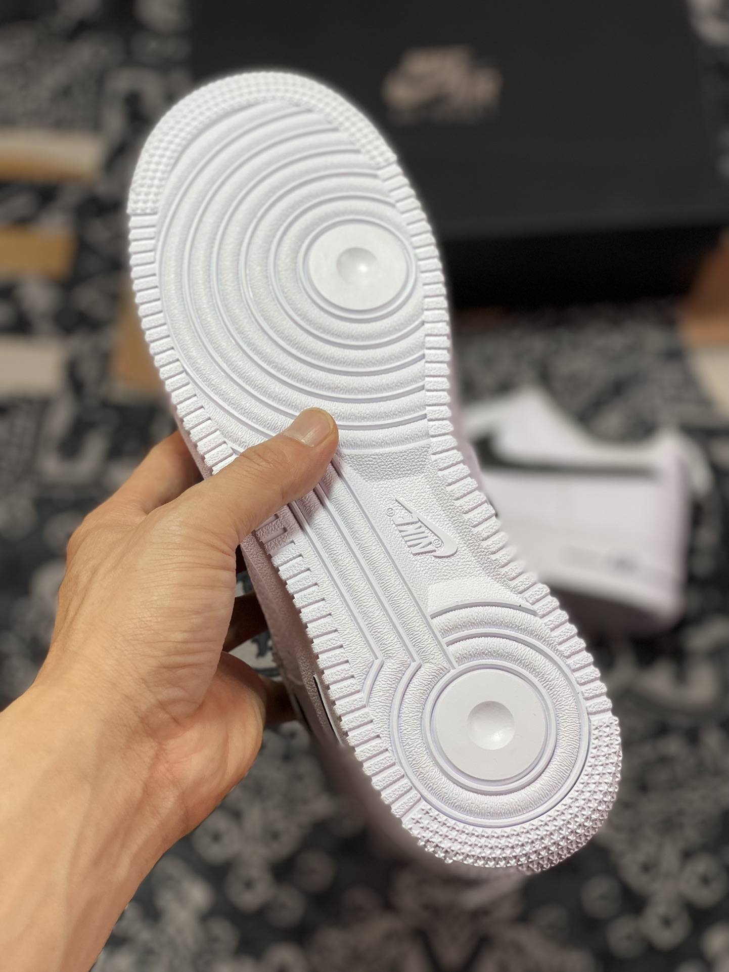 220 Nike Air Force 1 ′07 Low Premium”Cut Out/White/black”空军一号板鞋“皮革皮革白3M黑镂空钩子”CV3039-105