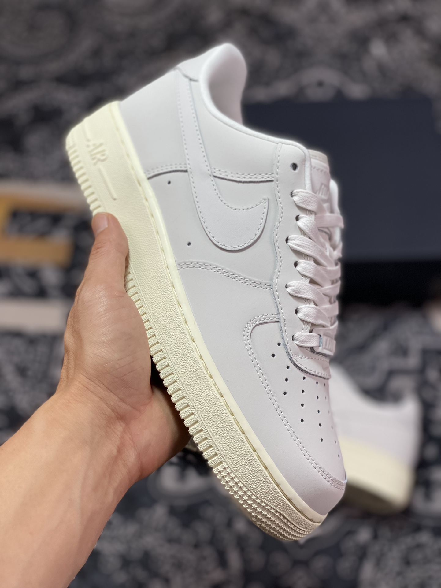 200 Nike Air Force 1’07 Low PRM”Summit White”空军一号经典低帮板鞋“云峰白米黄底”DR9503-100