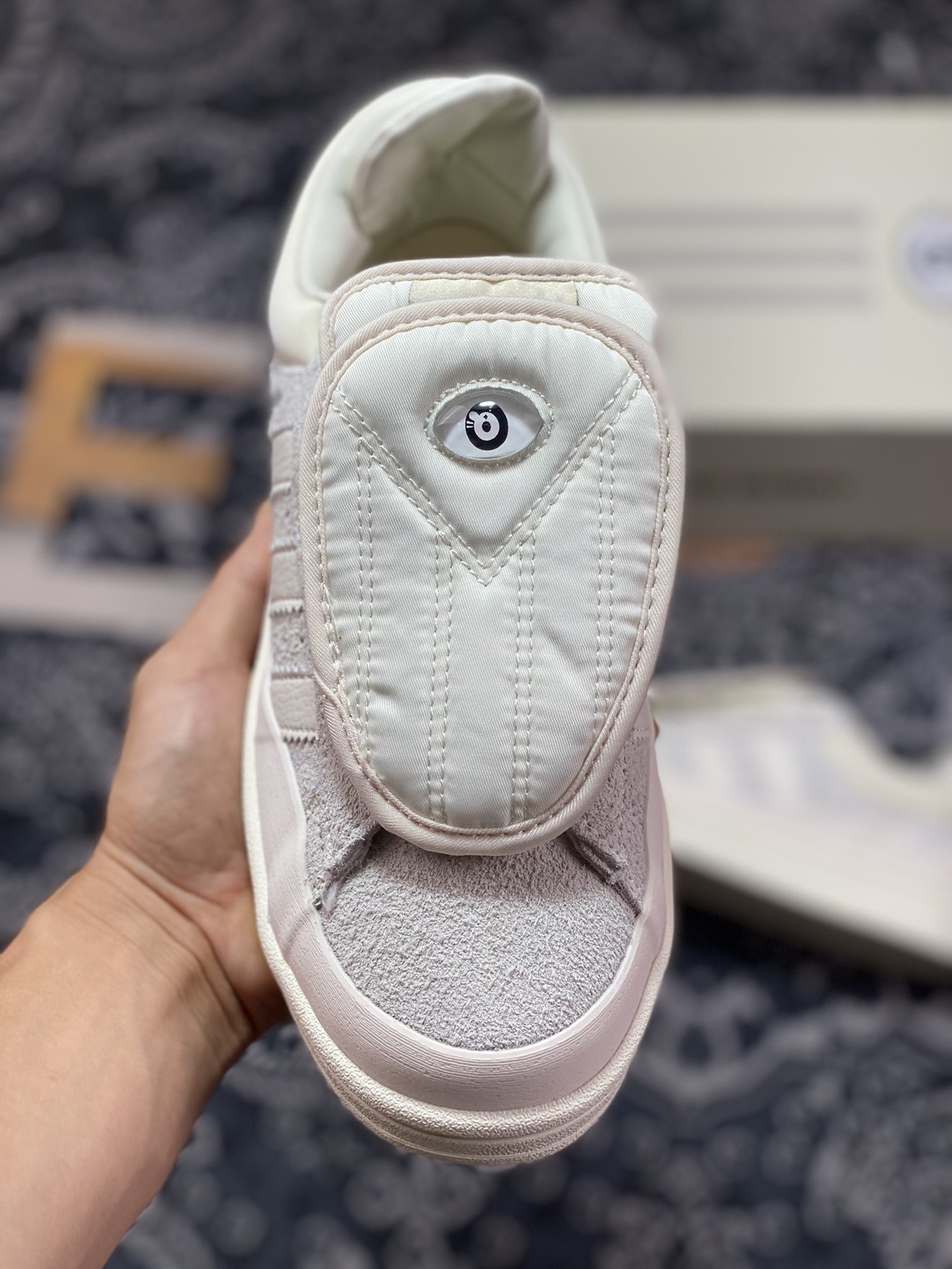 Bad Bunny x Adidas Campus Light ”Cloud White” College Wright series low-top sneakers ”Co-branded Cream White Bad Bunny” FZ5823