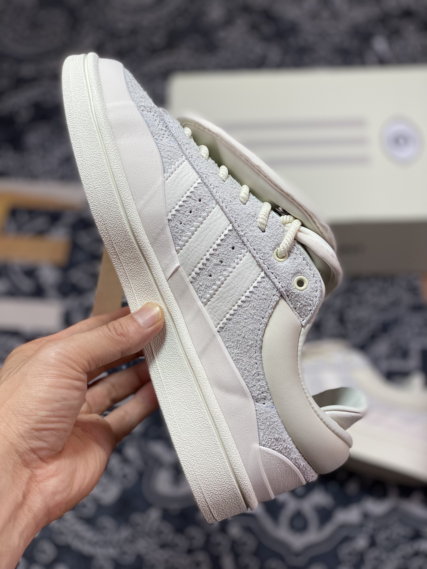 Bad Bunny x Adidas Campus Light ”Cloud White” College Wright series low-top sneakers ”Co-branded Cream White Bad Bunny” FZ5823