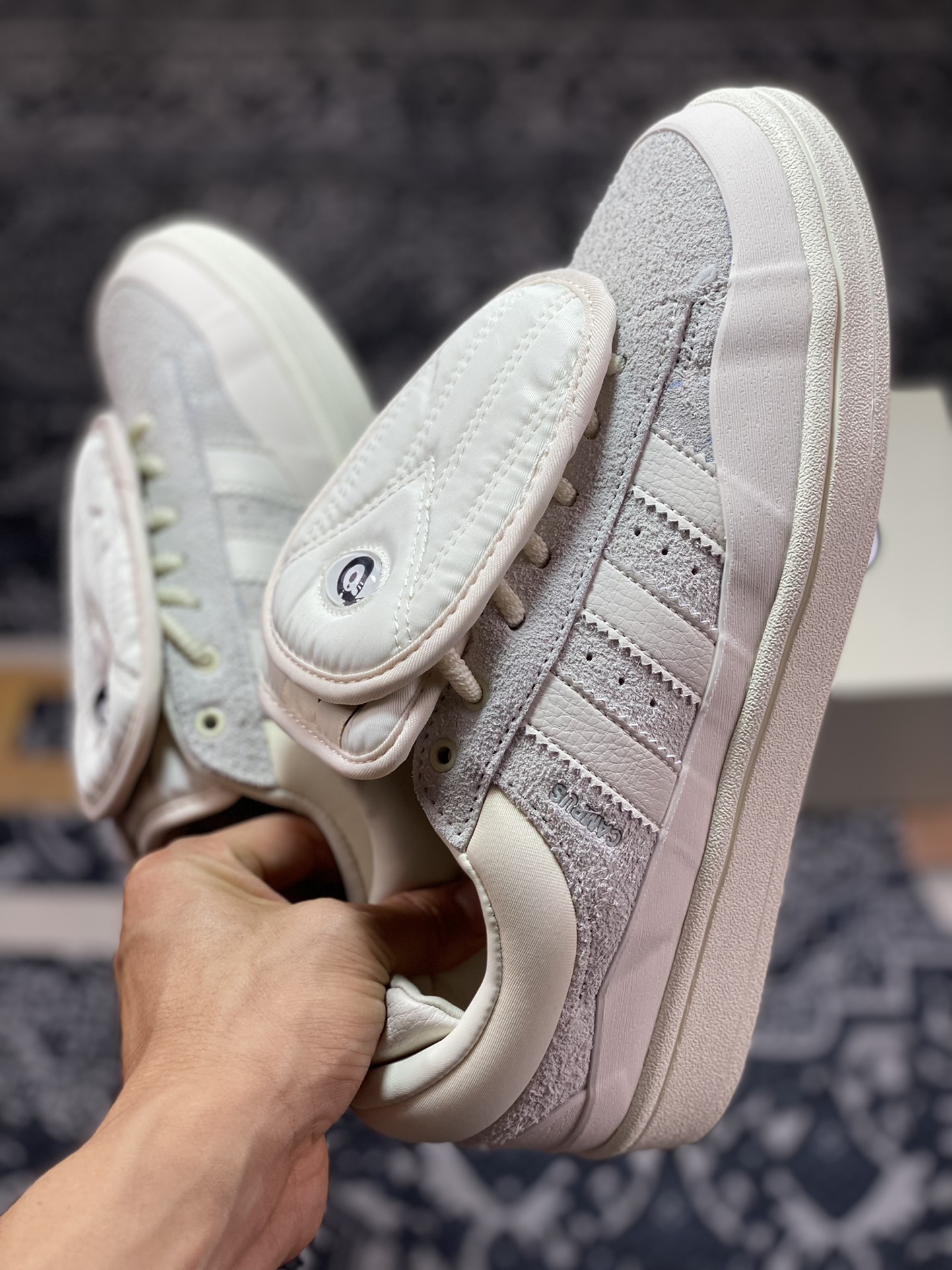 Bad Bunny x Adidas Campus Light ”Cloud White” College Wright series low-top sneakers ”Co-branded Cream White Bad Bunny” FZ5823