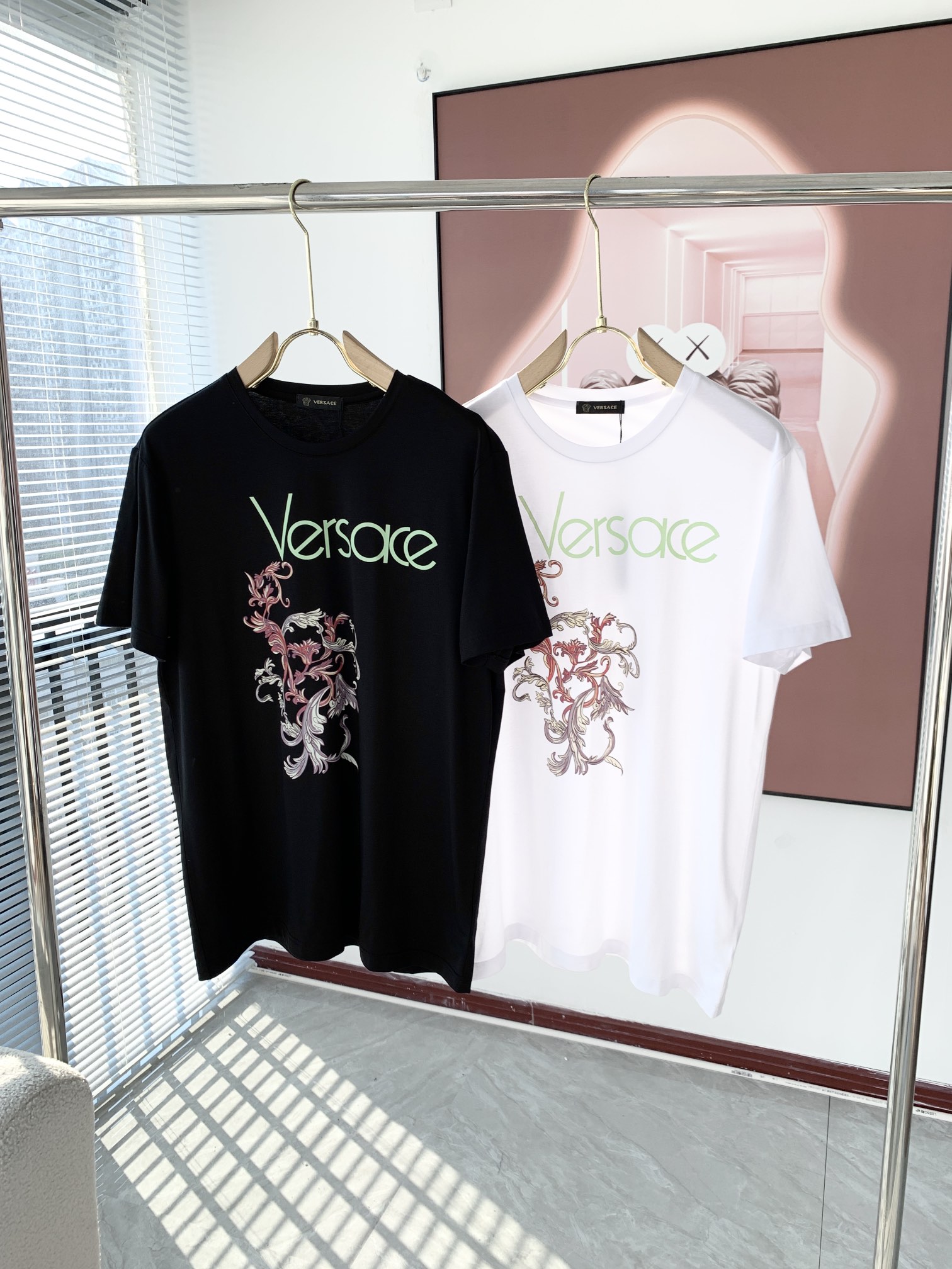 Online From China
 Versace Clothing T-Shirt Unisex Cotton Spring/Summer Collection Short Sleeve