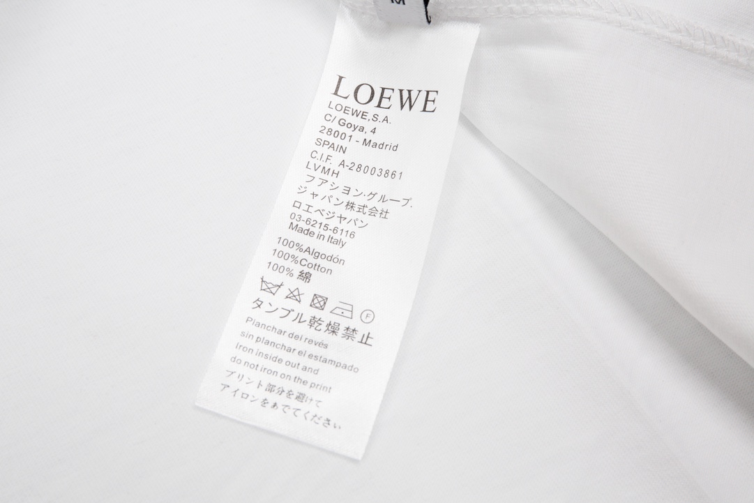 LOEWE 罗意威 23ss口袋立体绣短袖 质棉质平纹针织圆领 T 恤