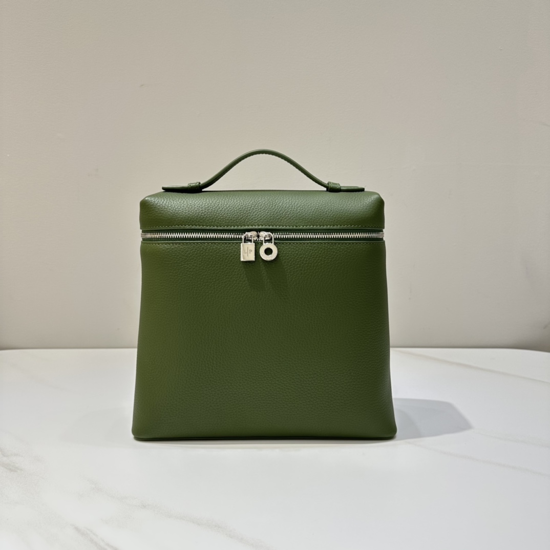 Loro Piana 𝐋𝐨𝐫𝐨 𝐩𝐢𝐚𝐧𝐚 L23.5系列双肩包