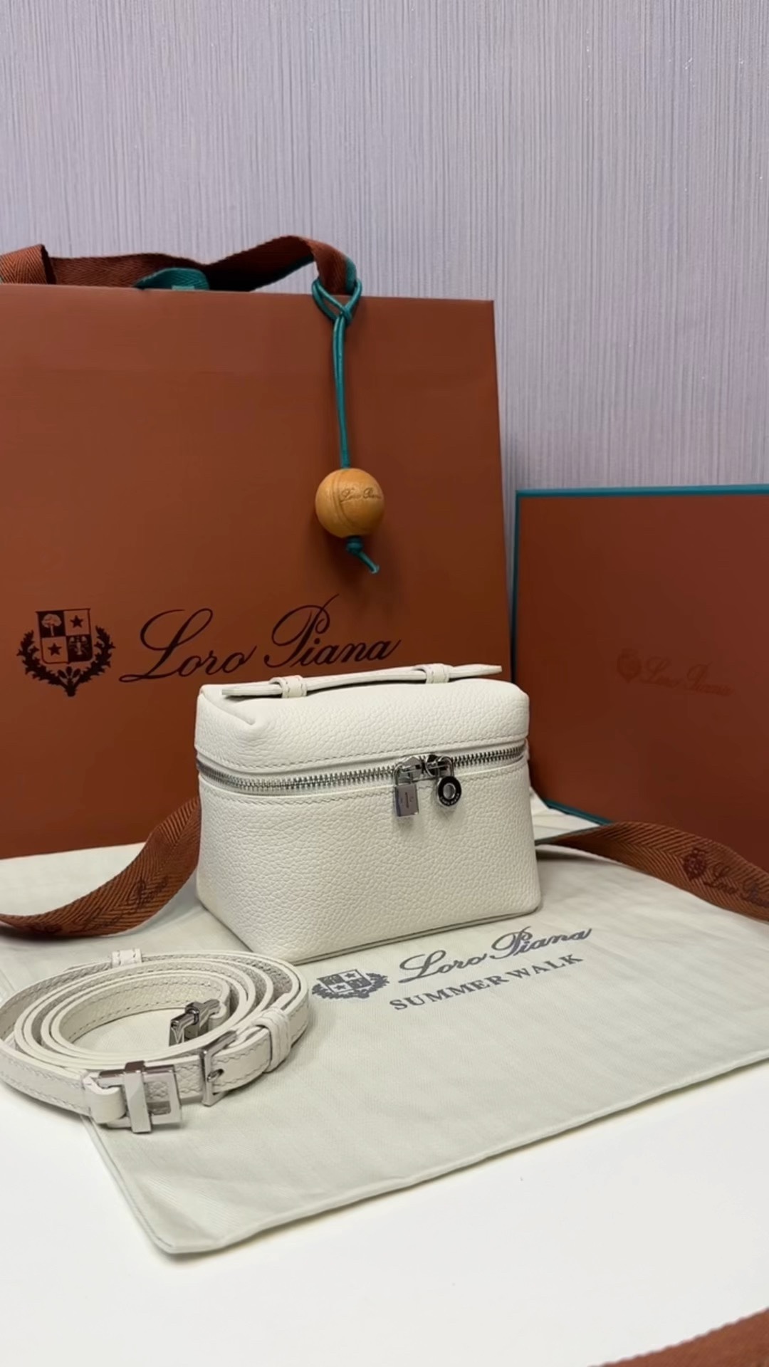 Loro piana Extra pocket L11.5 TOGO 소가죽 파우치 - 최상급 품질