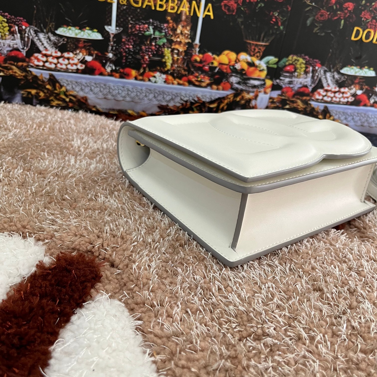 Dolce&Gabbana杜嘉班纳款号5515顶级原单细腻手工制造采用进口牛皮包身顶部纯手工油边点缀立身