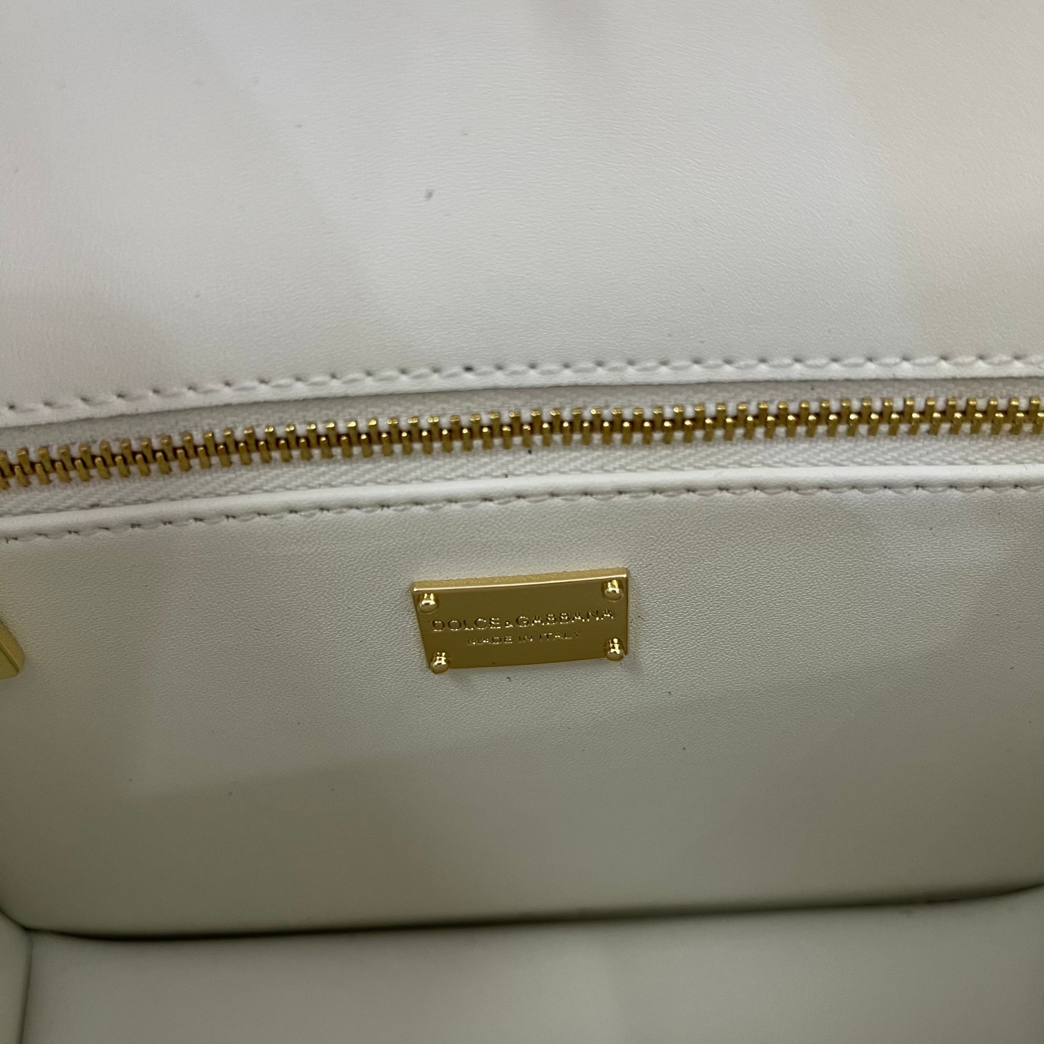 Dolce&Gabbana杜嘉班纳款号5515顶级原单细腻手工制造采用进口牛皮包身顶部纯手工油边点缀立身