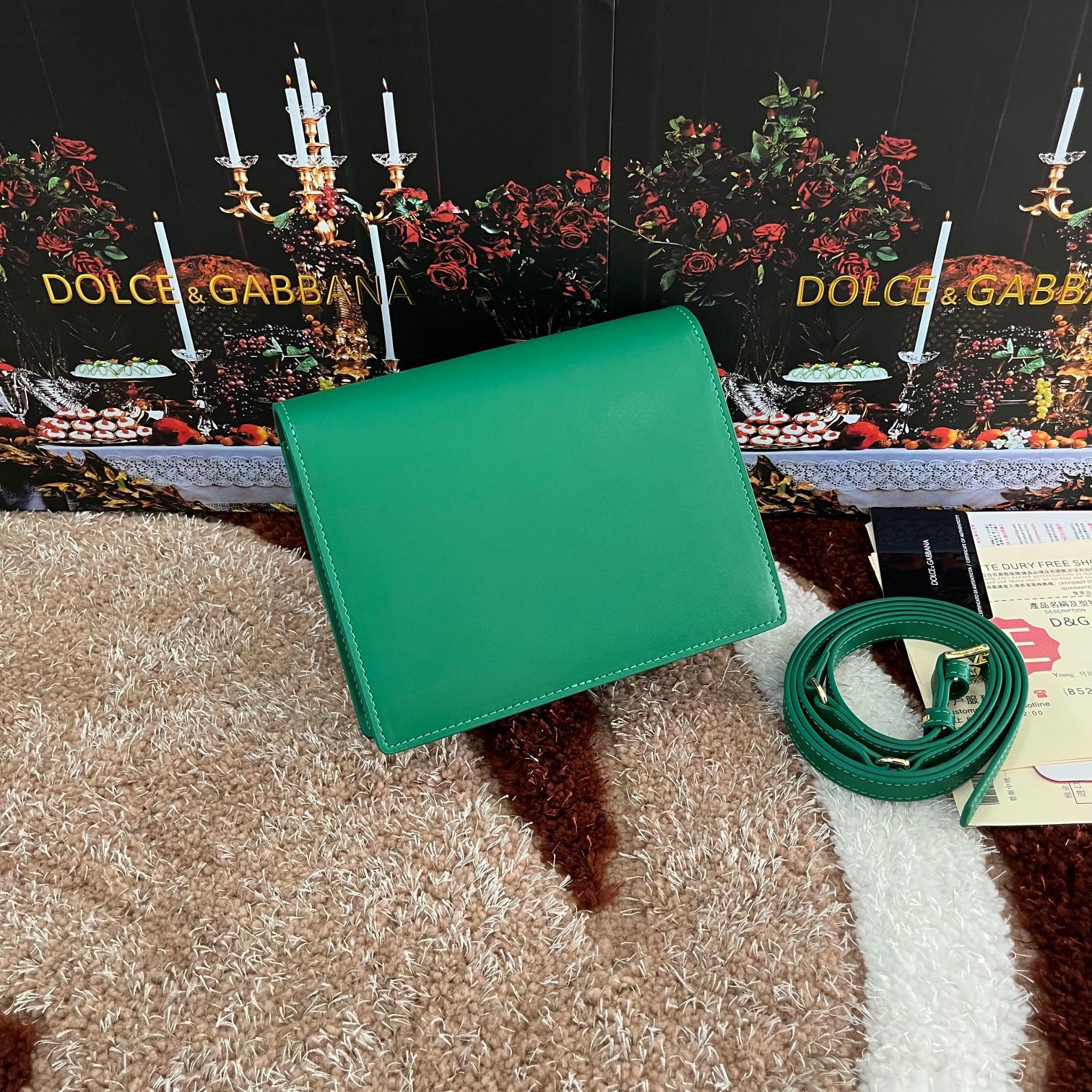 Dolce&Gabbana杜嘉班纳款号5515顶级原单细腻手工制造采用进口牛皮包身顶部纯手工油边点缀立身