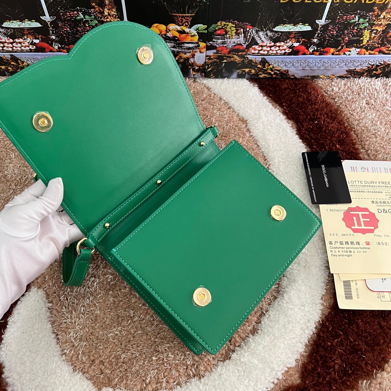 Dolce&Gabbana杜嘉班纳款号5515顶级原单细腻手工制造采用进口牛皮包身顶部纯手工油边点缀立身