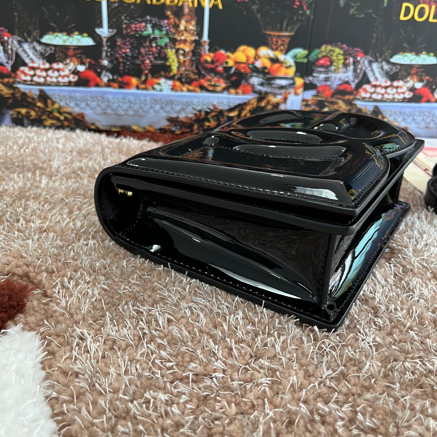 Dolce&Gabbana杜嘉班纳款号5515漆皮顶级原单细腻手工制造采用进口牛皮包身顶部纯手工油边点缀