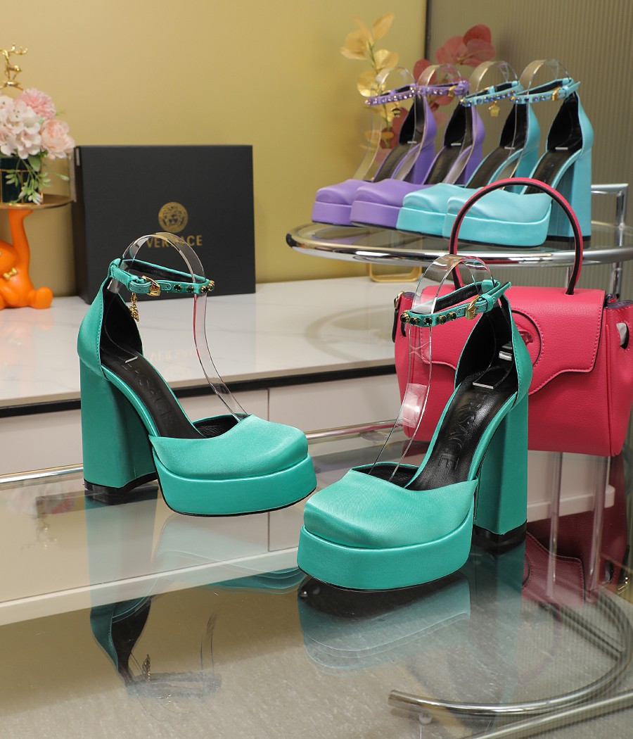 Precio de fábrica: suela de goma m, suela de cuero 295m. Yardage: 34-42 Versace nuevos zapatos de ta