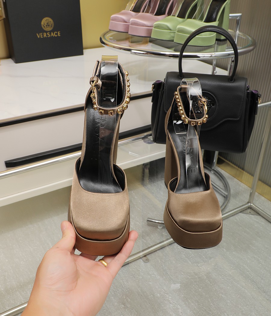Precio de fábrica: suela de goma m, suela de cuero 295m. Yardage: 34-42 Versace nuevos zapatos de ta