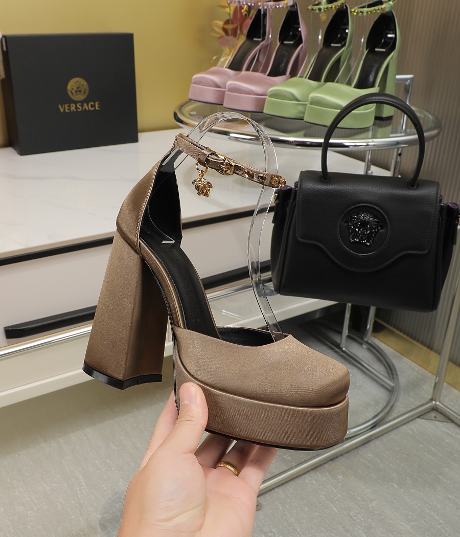 Precio de fábrica: suela de goma m, suela de cuero 295m. Yardage: 34-42 Versace nuevos zapatos de ta