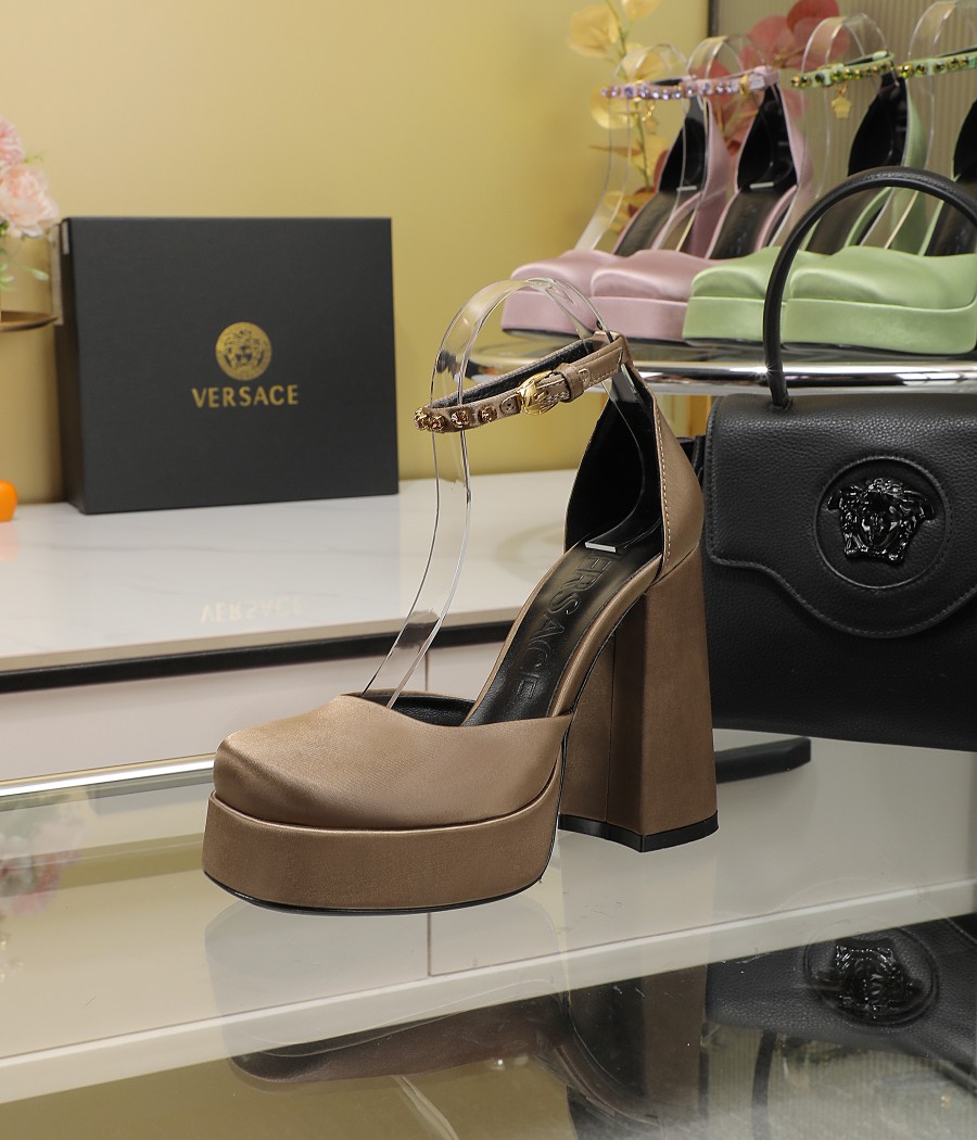 Precio de fábrica: suela de goma m, suela de cuero 295m. Yardage: 34-42 Versace nuevos zapatos de ta