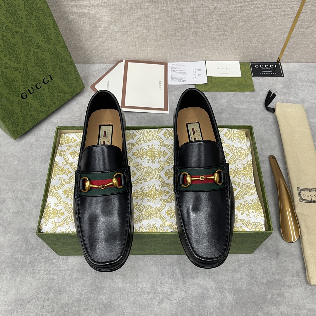 Gucci Scarpe Loafer Nero Oro Verde Rosso Uomini Pelle di vitello bovina Cuoio genuino Fashion