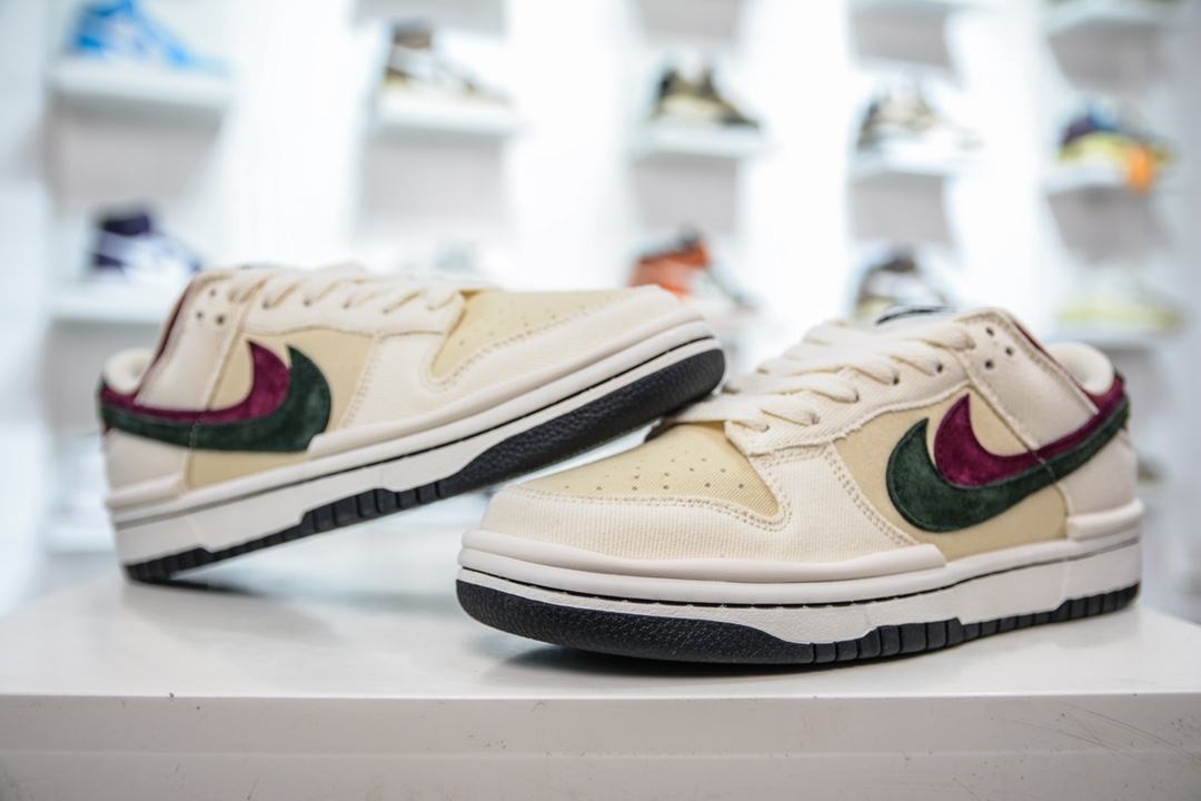 300 R NIKE DUNK SB LOW 定制配色 Dunk SB顾名思义 DZ2794-366